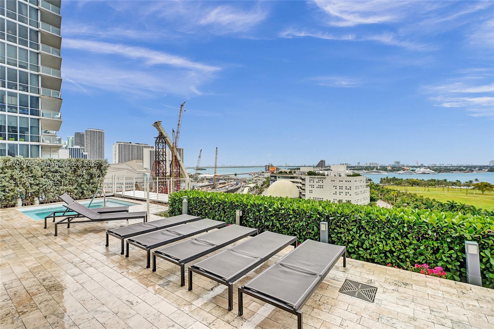1040 Biscayne Blvd # 3608