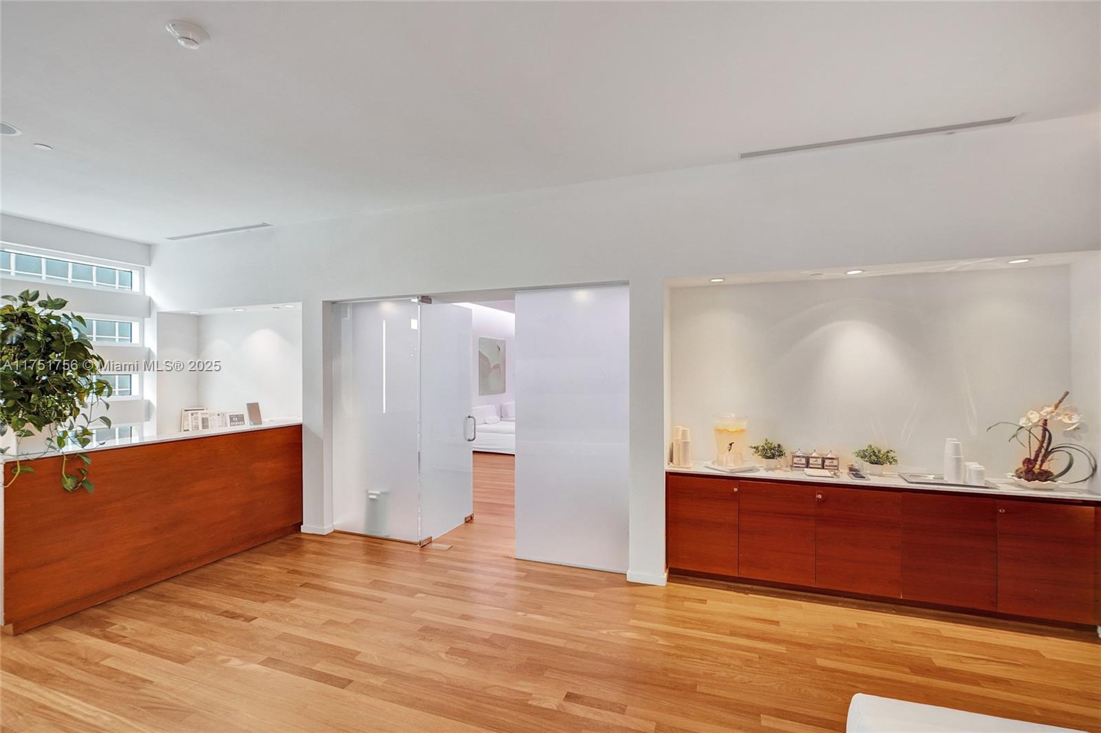 1040 Biscayne Blvd # 3608