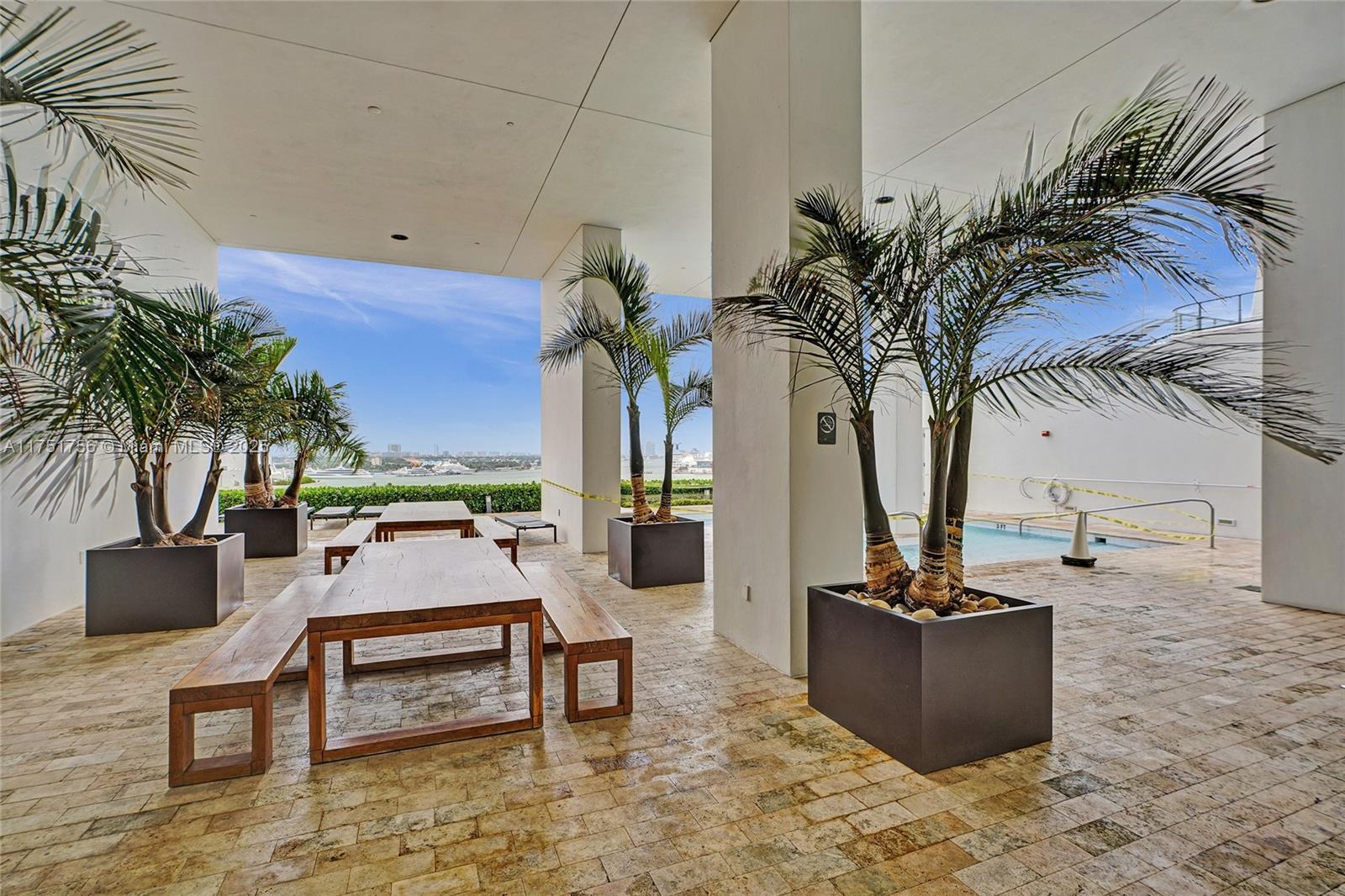 1040 Biscayne Blvd # 3608