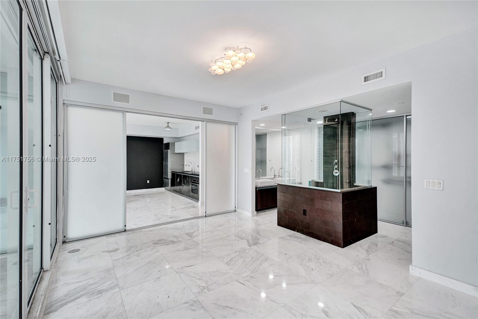 1040 Biscayne Blvd # 3608