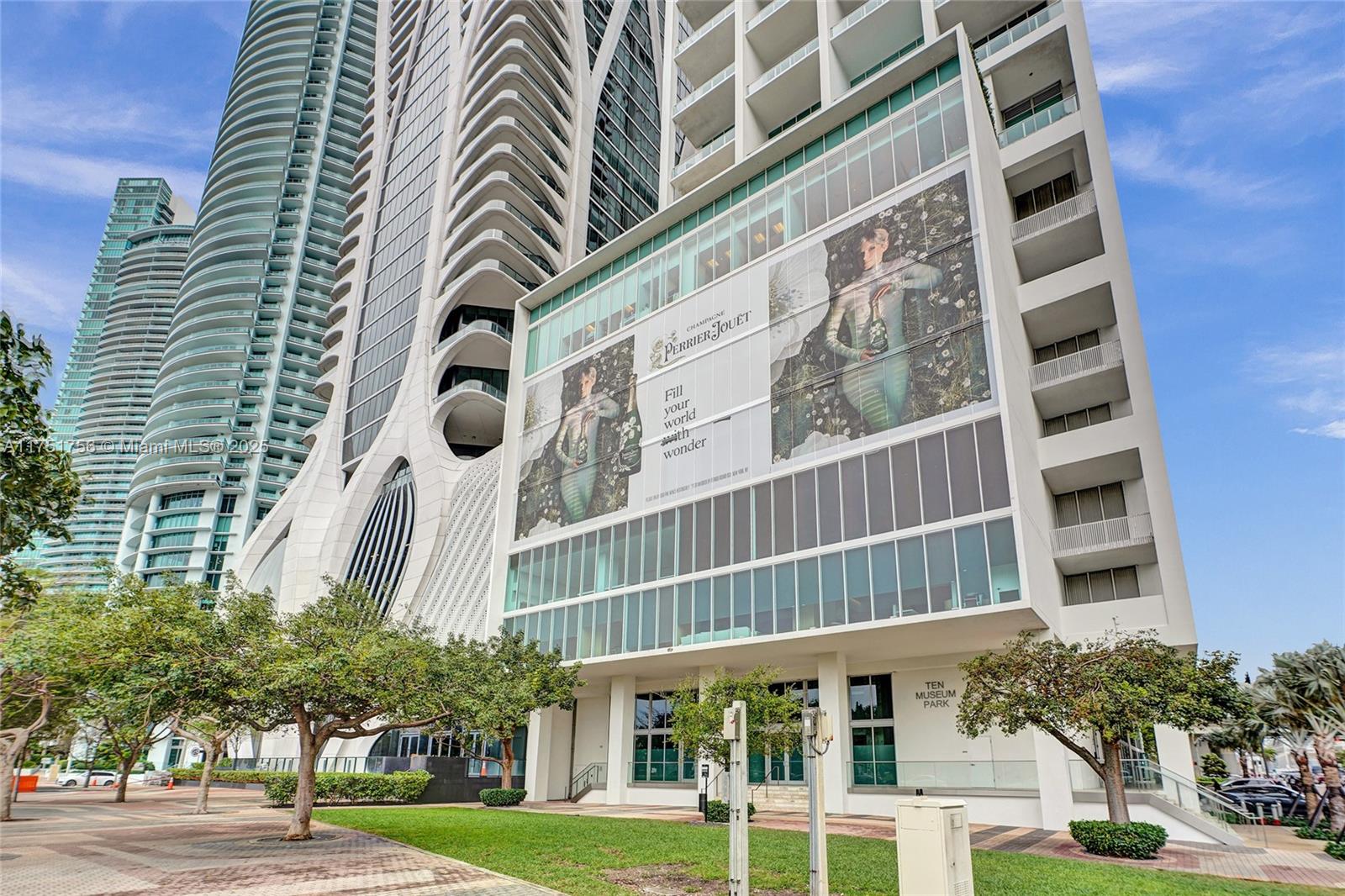 1040 Biscayne Blvd # 3608