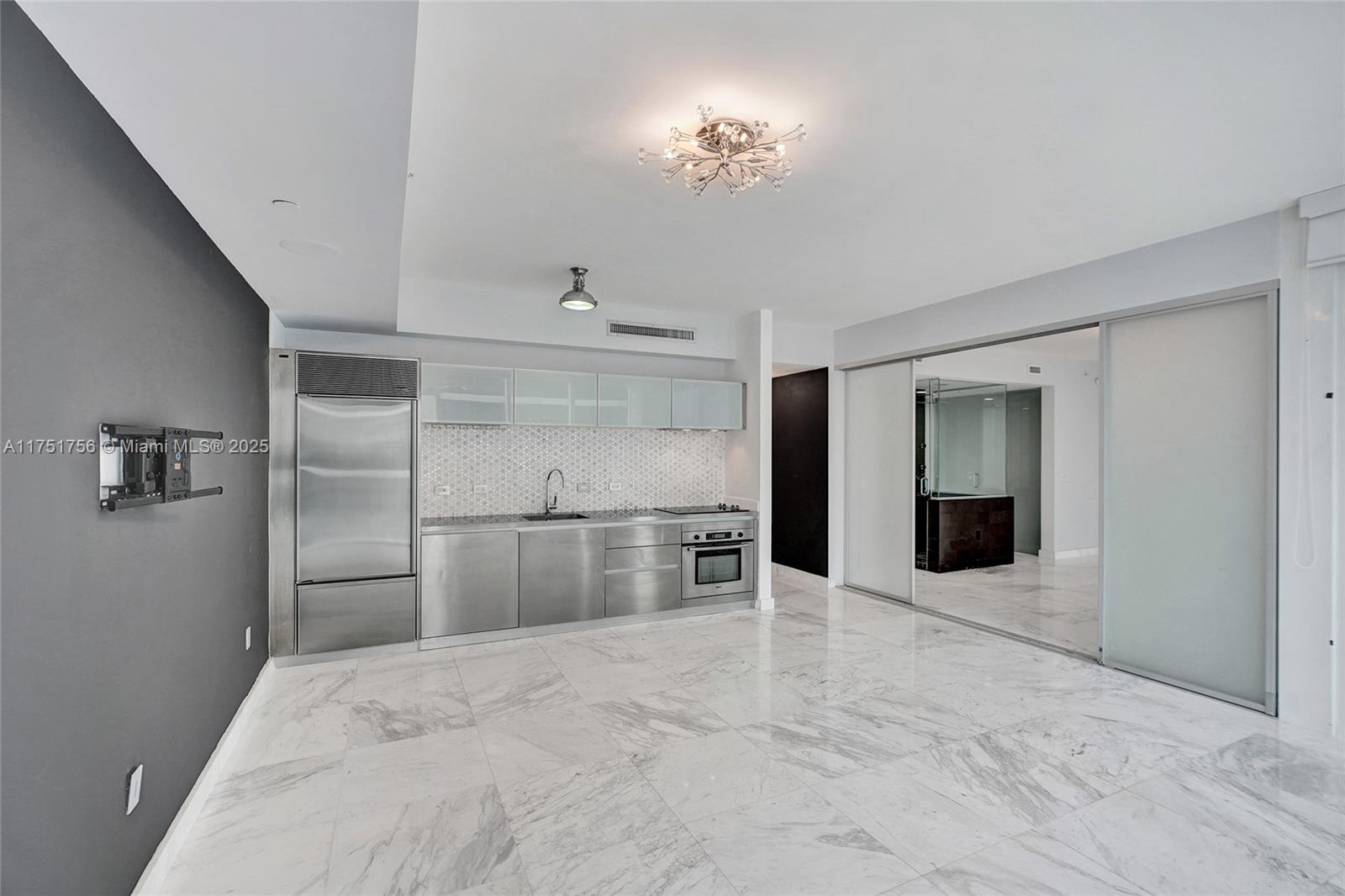 1040 Biscayne Blvd # 3608