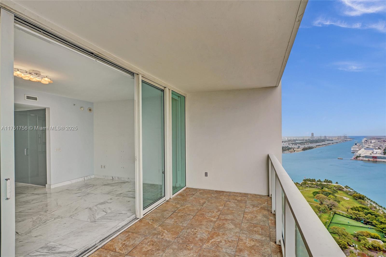 1040 Biscayne Blvd # 3608