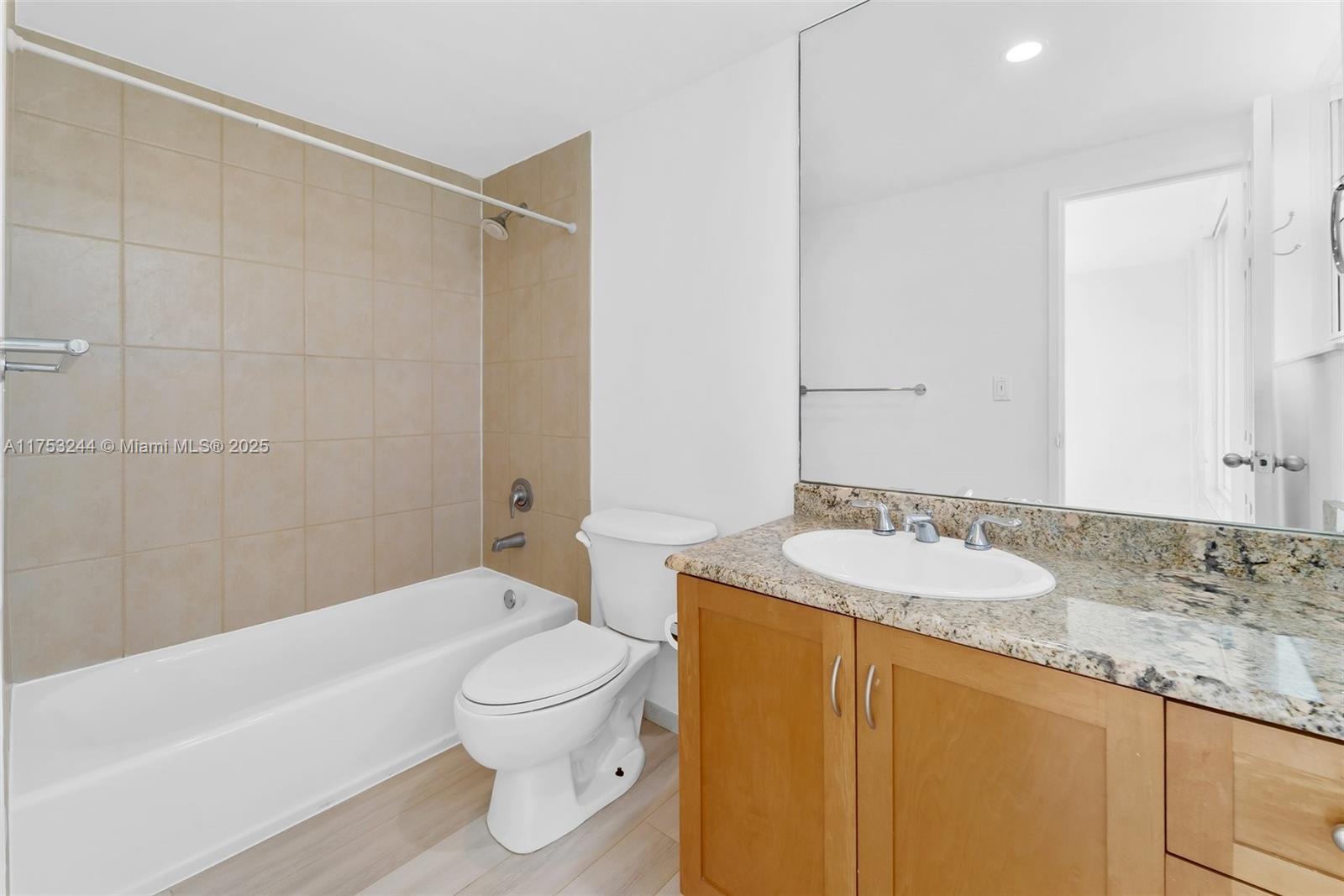10350 W Bay Harbor Dr # 7D
