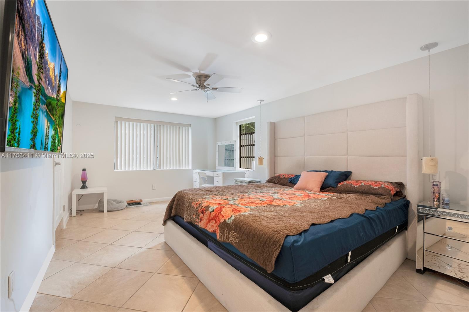1663 SW 28th Ave