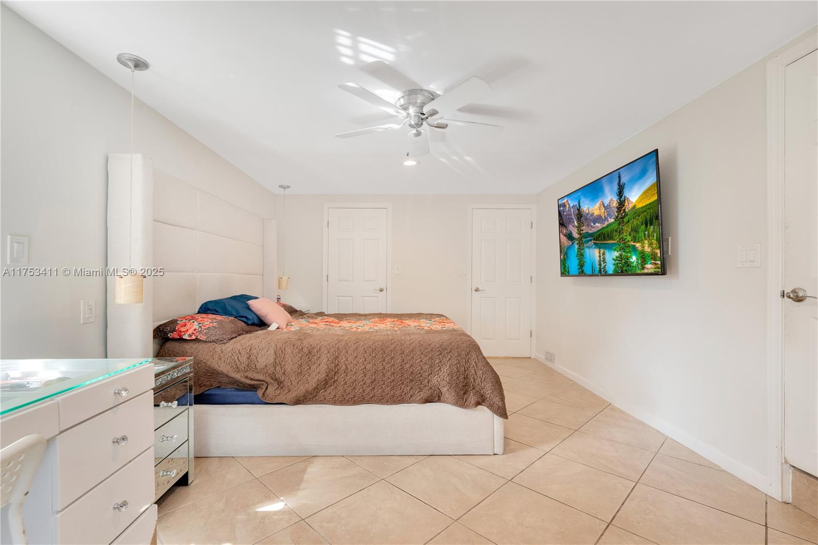 1663 SW 28th Ave