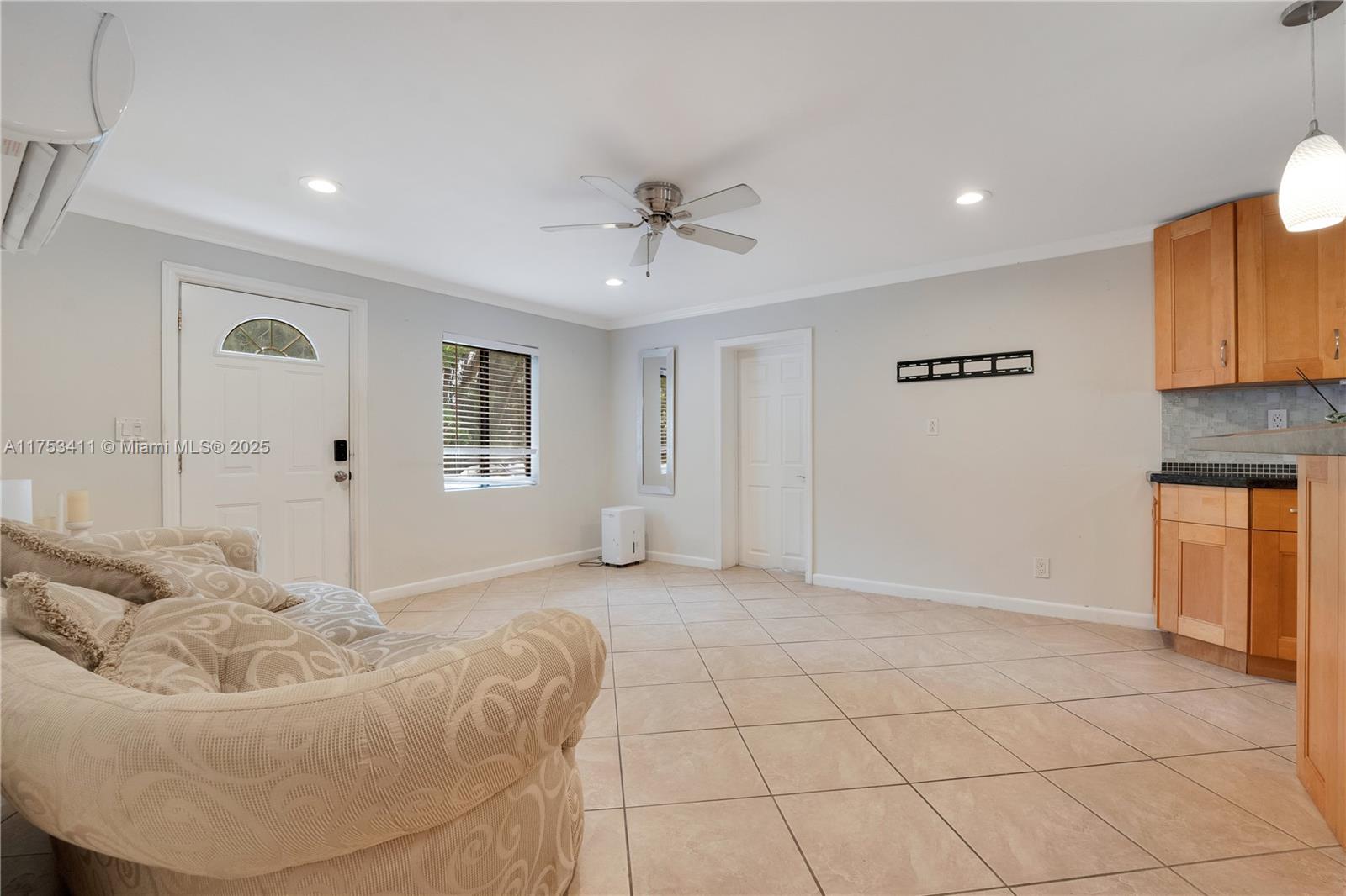 1663 SW 28th Ave