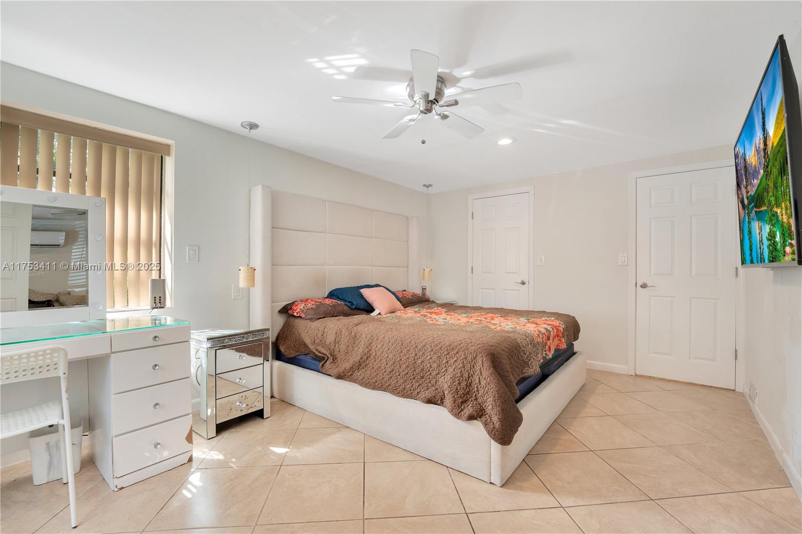 1663 SW 28th Ave