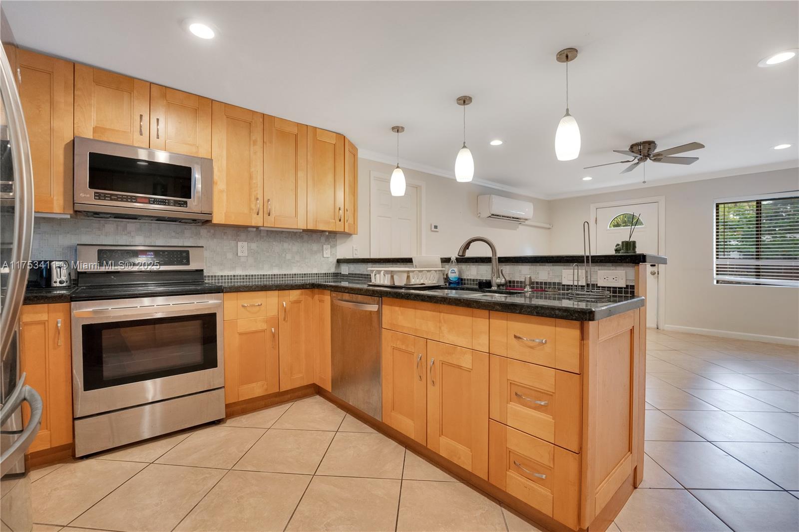 1663 SW 28th Ave
