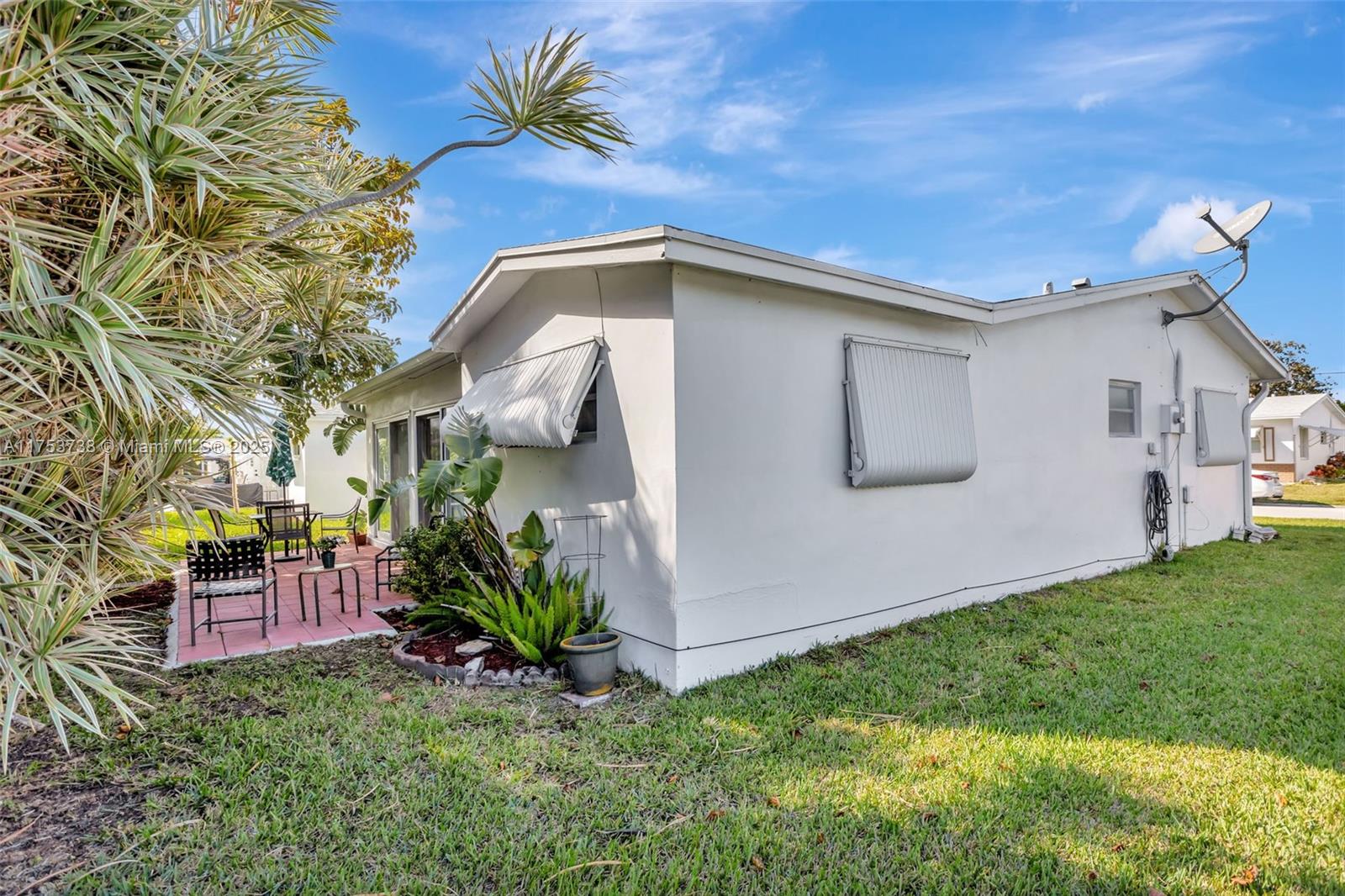 6820 NW 17th Ct