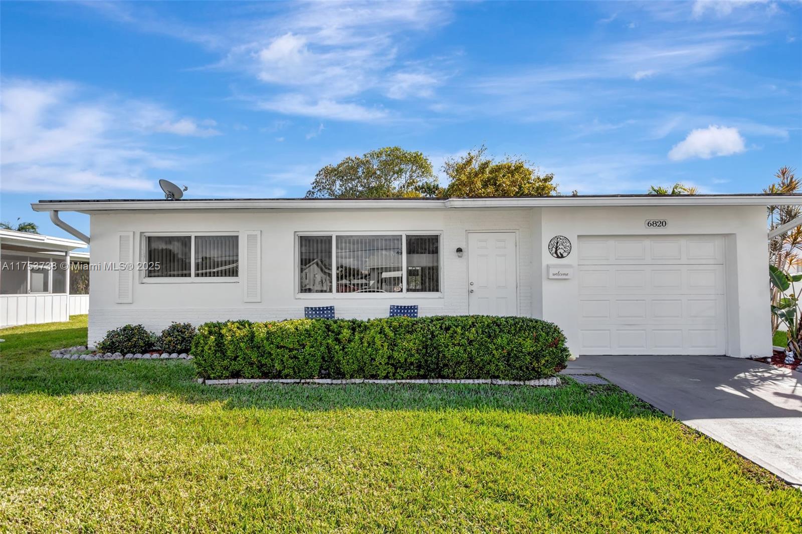 6820 NW 17th Ct