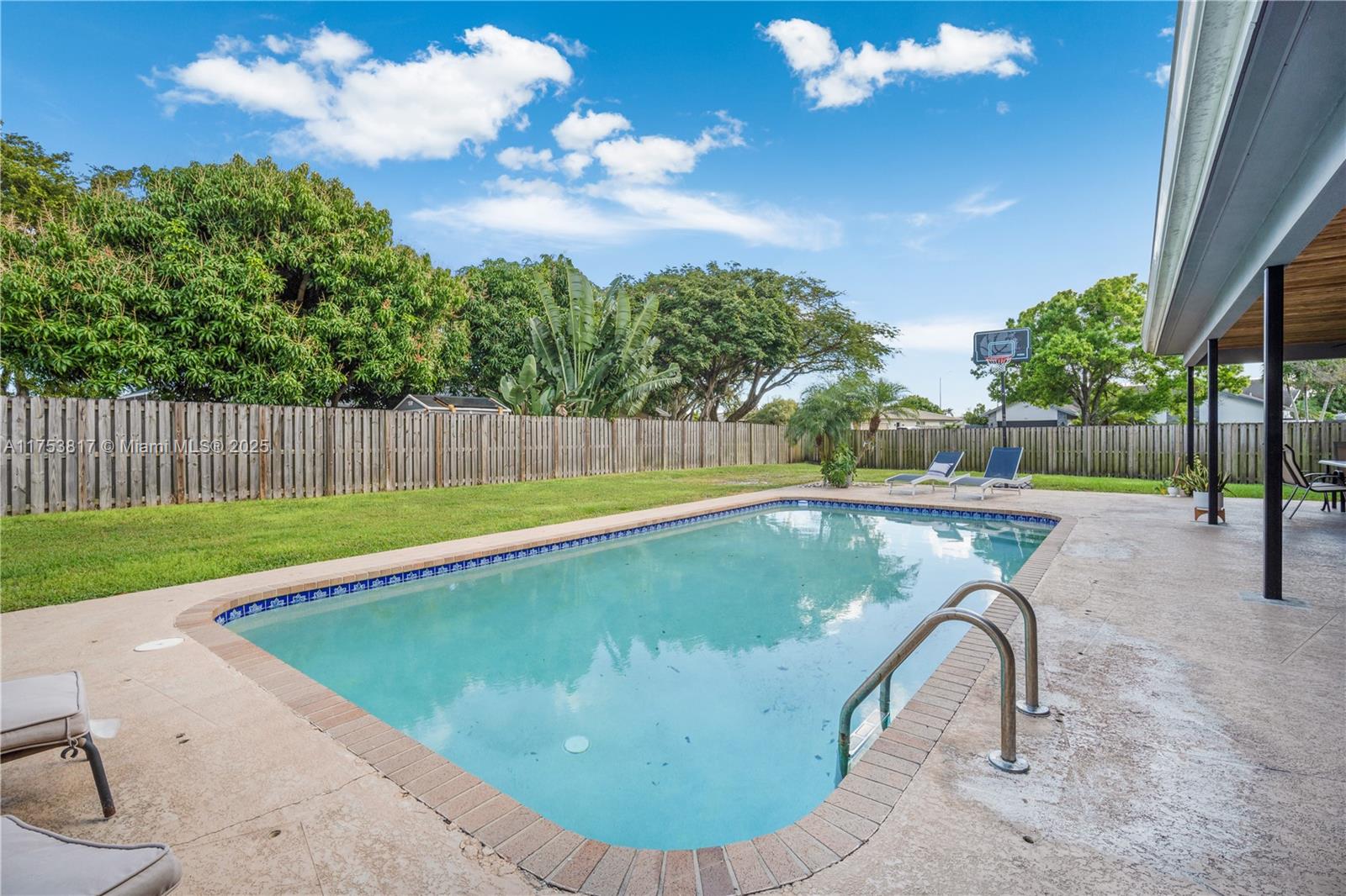 1980 SW 68th Ave