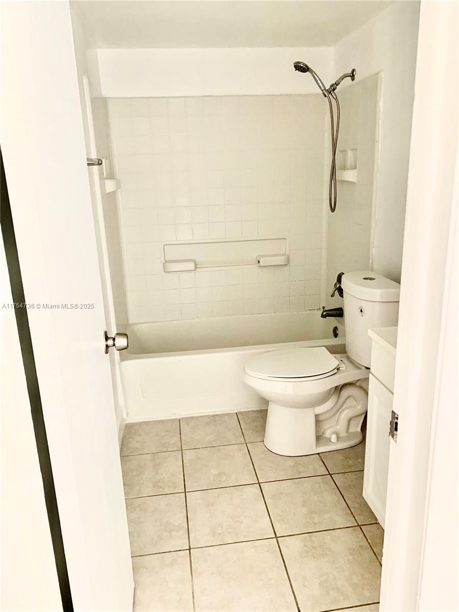 1501 Crescent Cir # C26