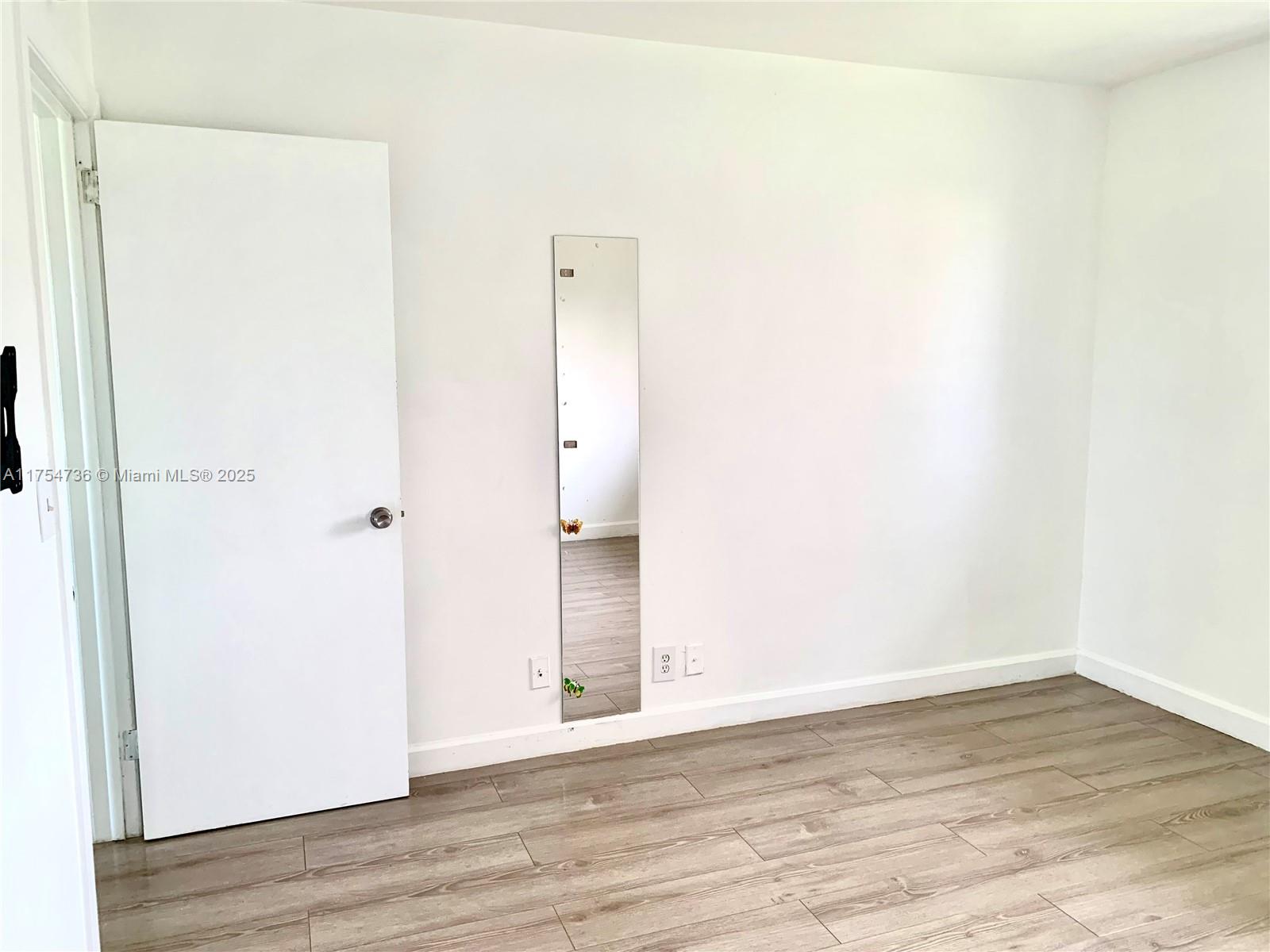 1501 Crescent Cir # C26