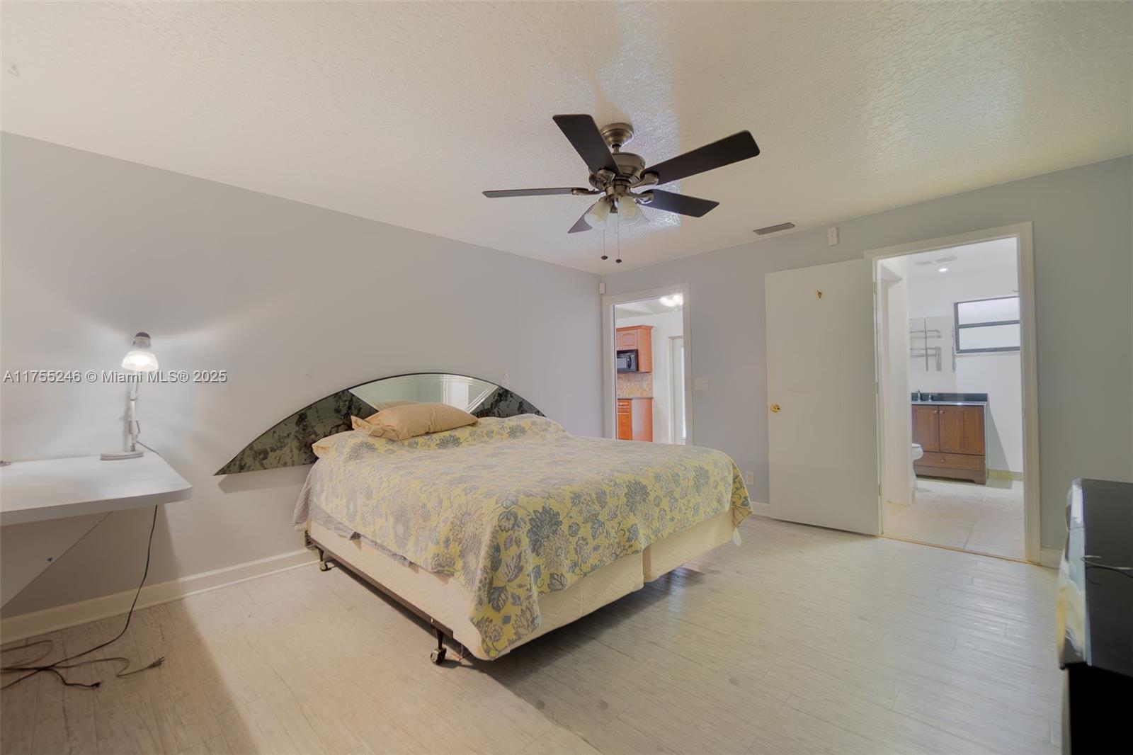 16030 E Mead Hill Dr