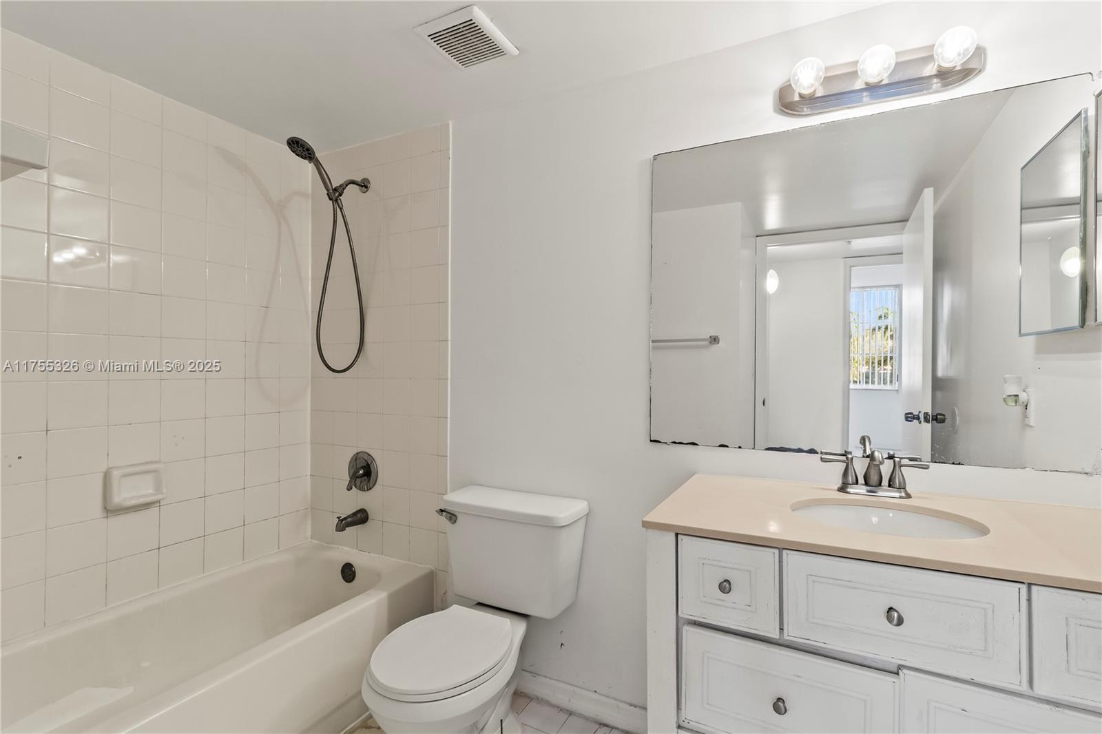 12124 Saint Andrews Place # 102