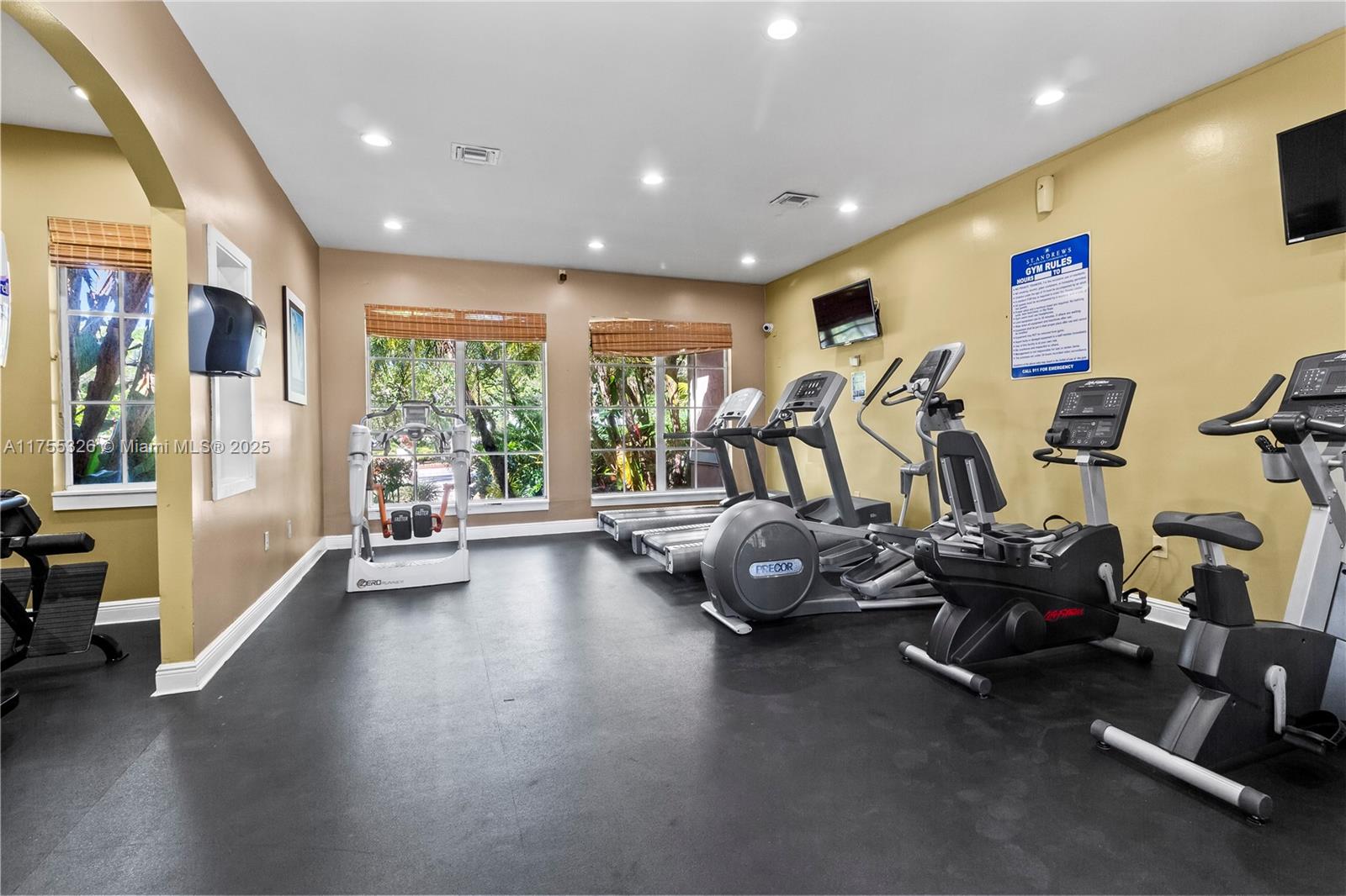 12124 Saint Andrews Place # 102