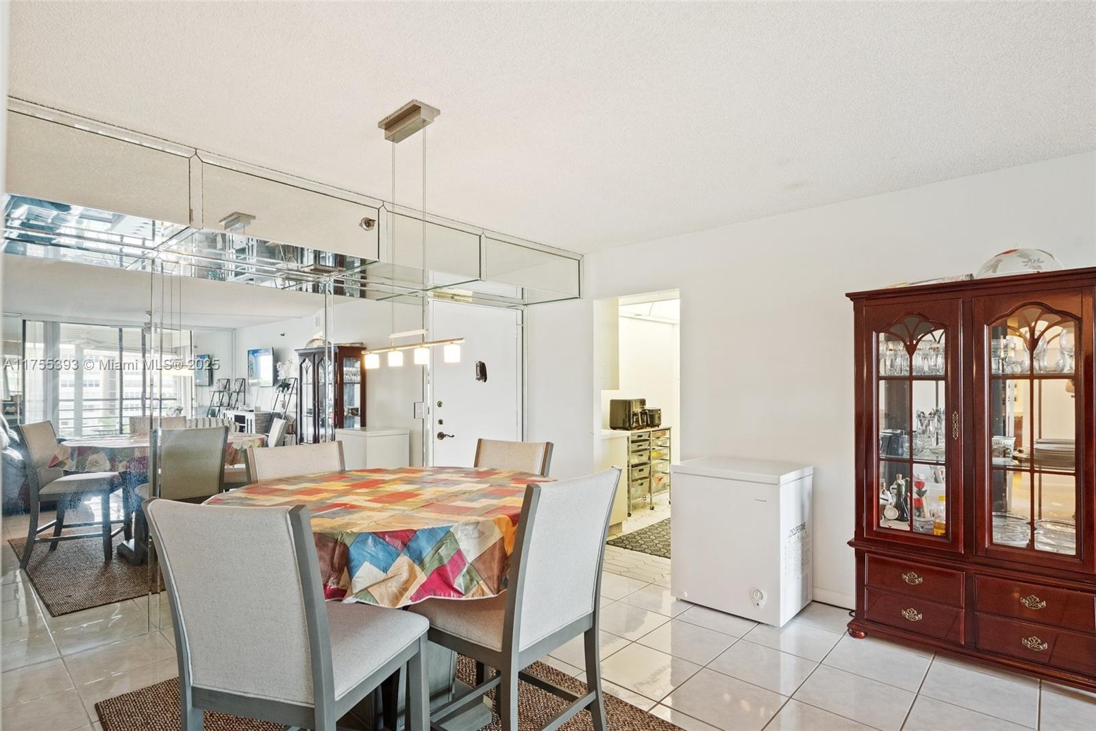 1000 Saint Charles Pl # 603