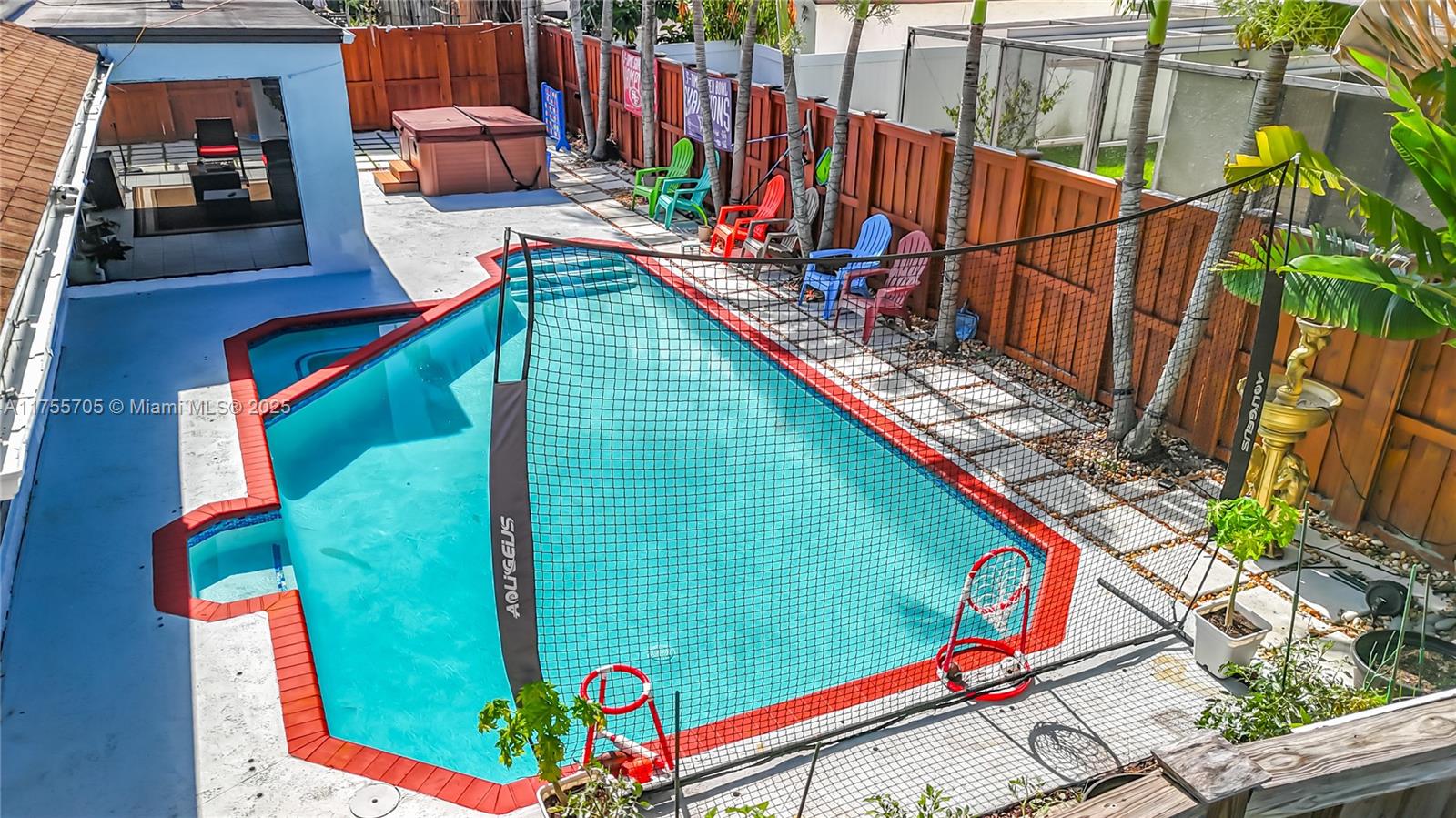 7420 NW 35th Ct