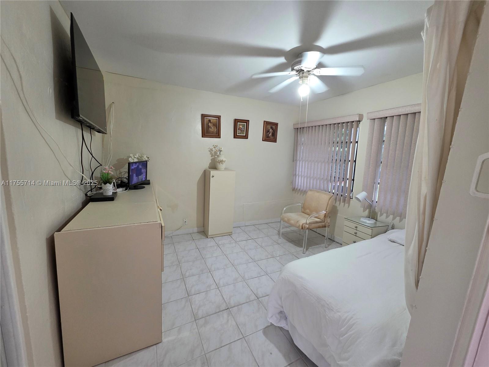 37 Ronald Rd