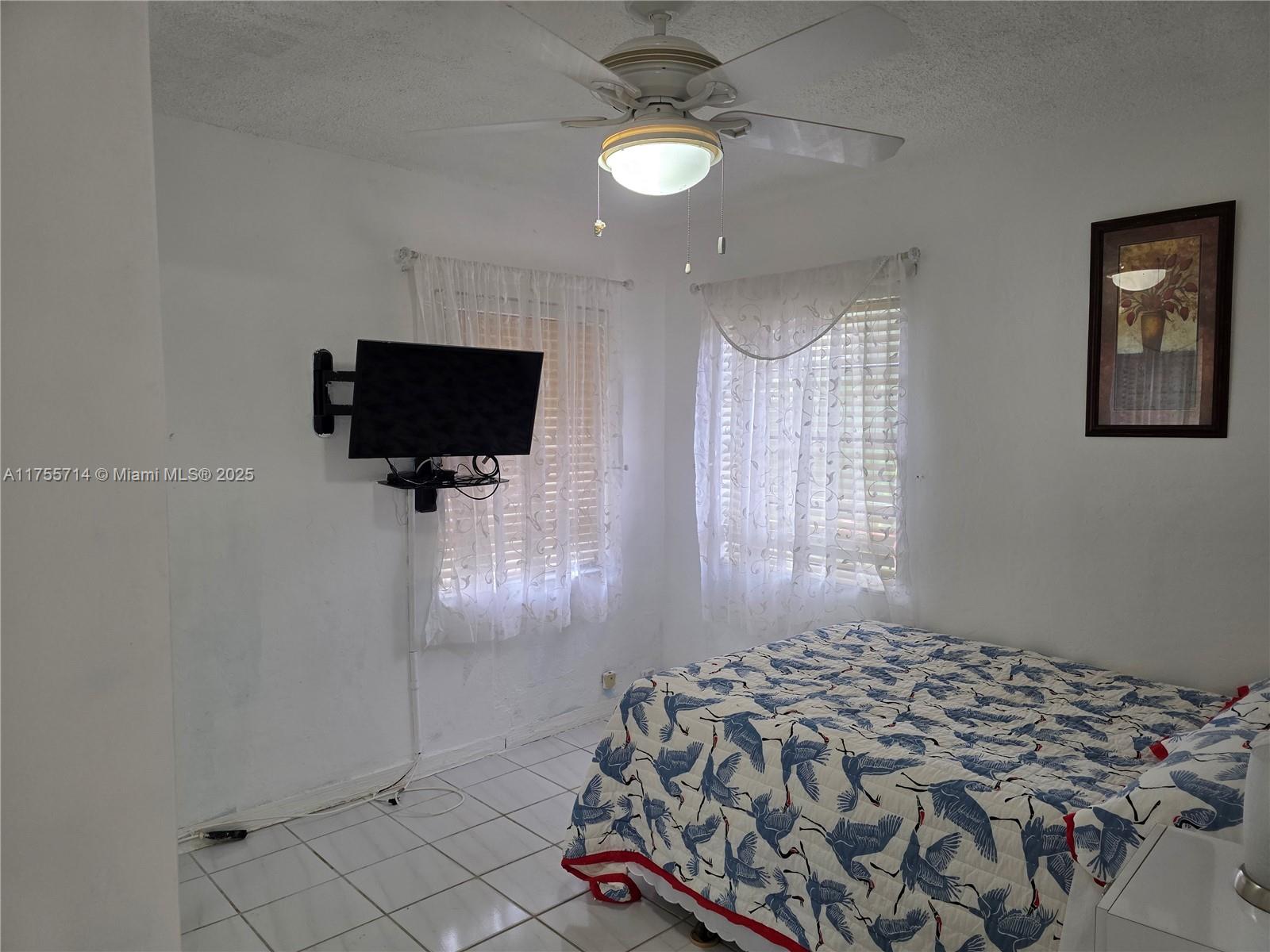 37 Ronald Rd