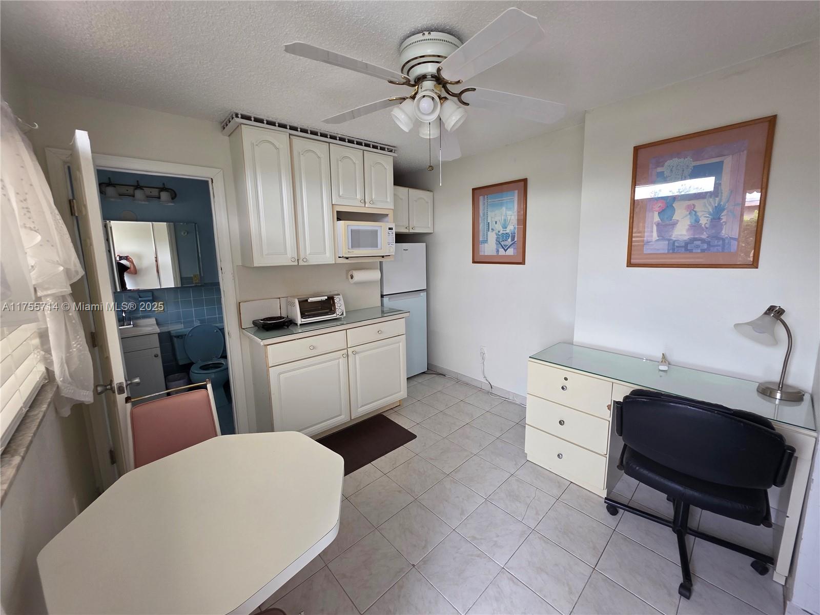 37 Ronald Rd