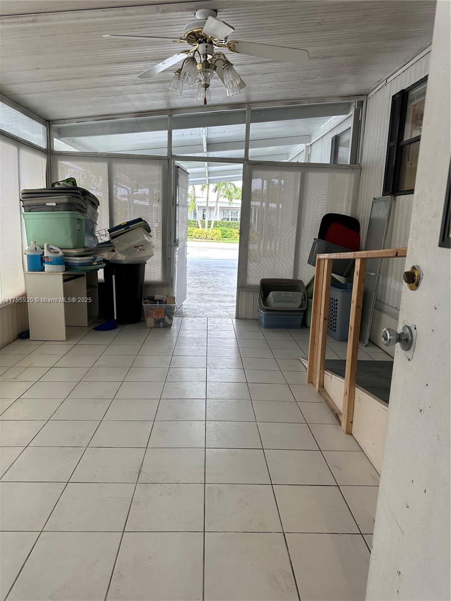 2440 SW 51st St