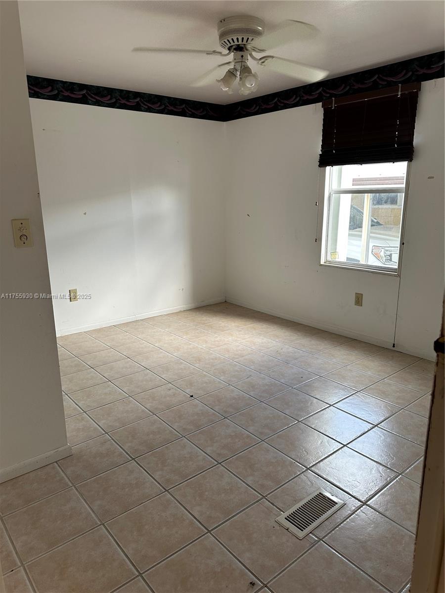 2440 SW 51st St