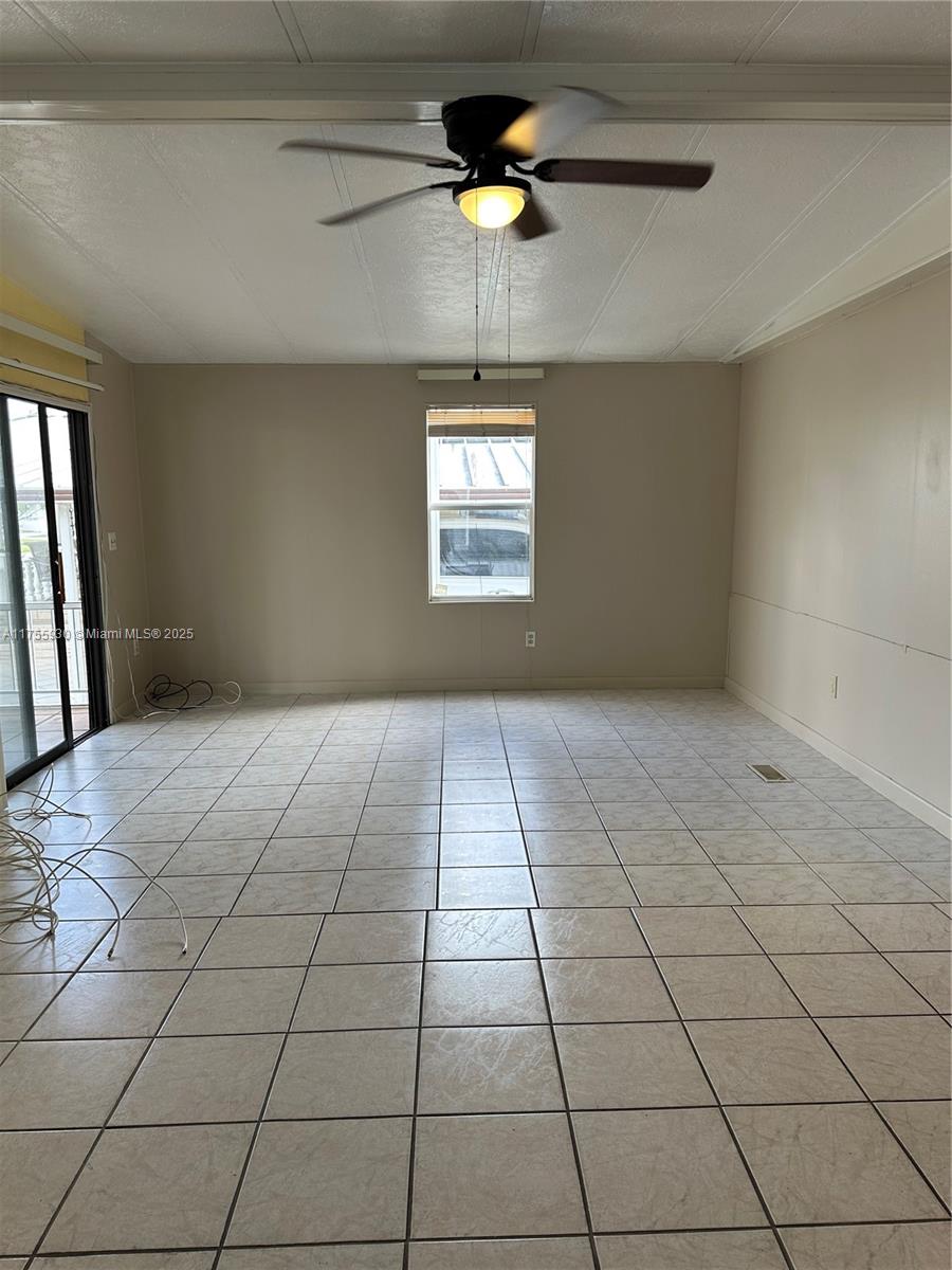 2440 SW 51st St