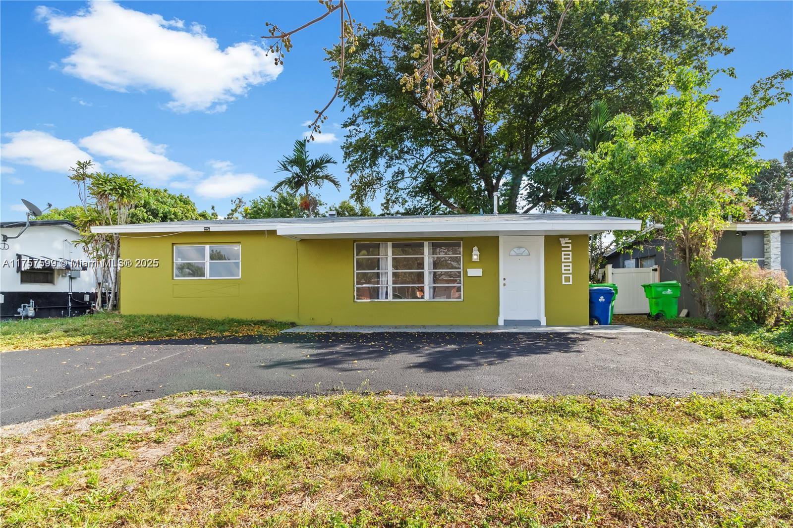 5880 NW 16th