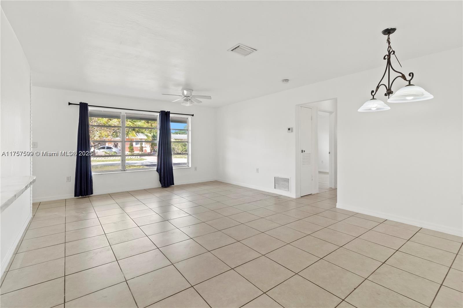 5880 NW 16th