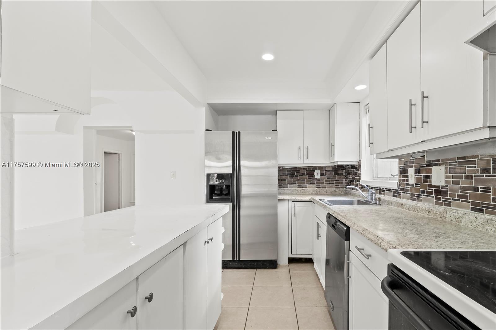 5880 NW 16th