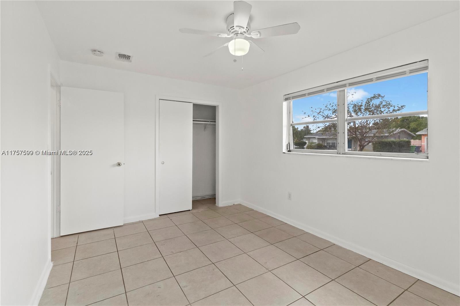 5880 NW 16th