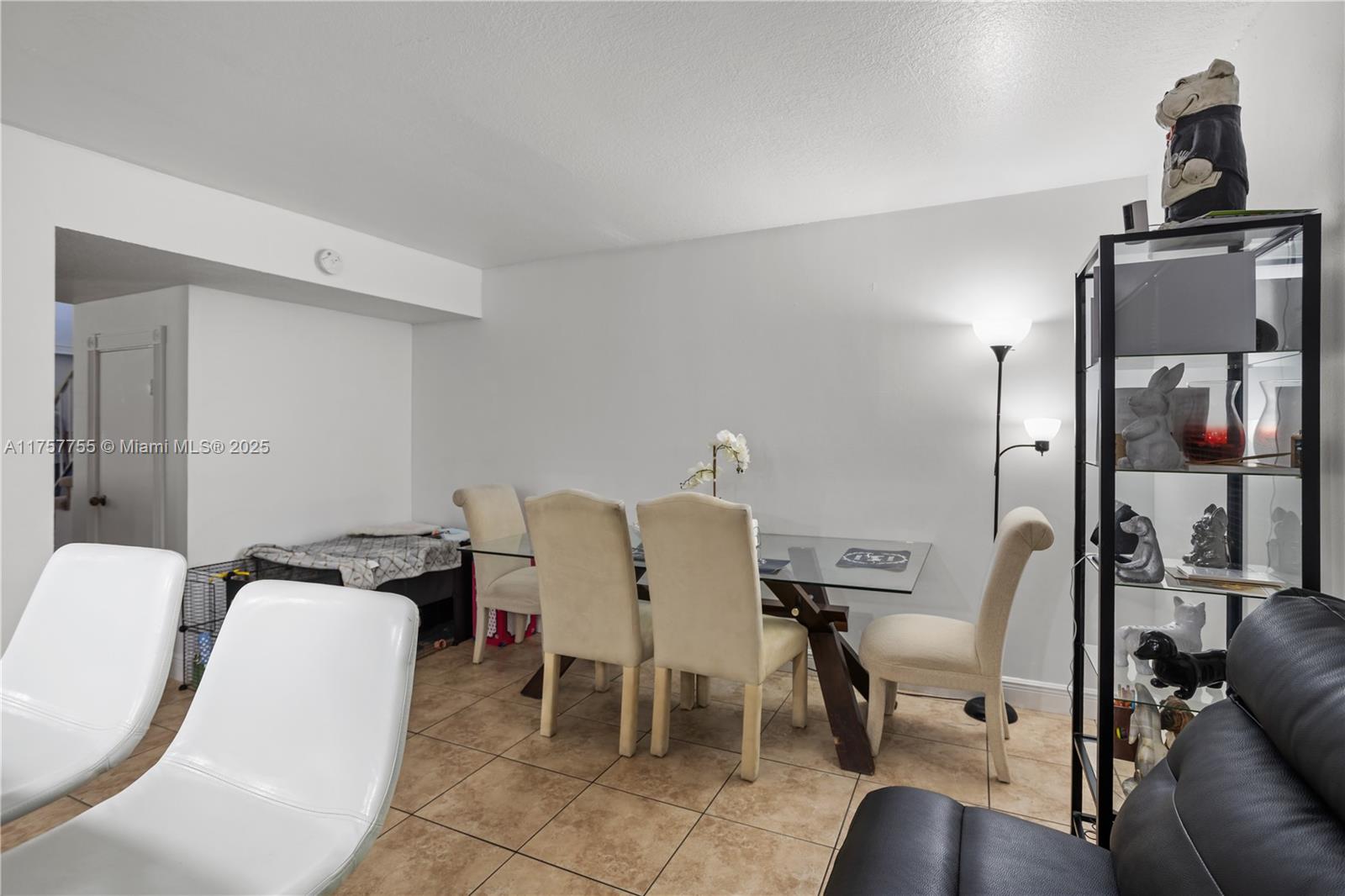 6 Madrid Ln # 18 Unit: 7-18