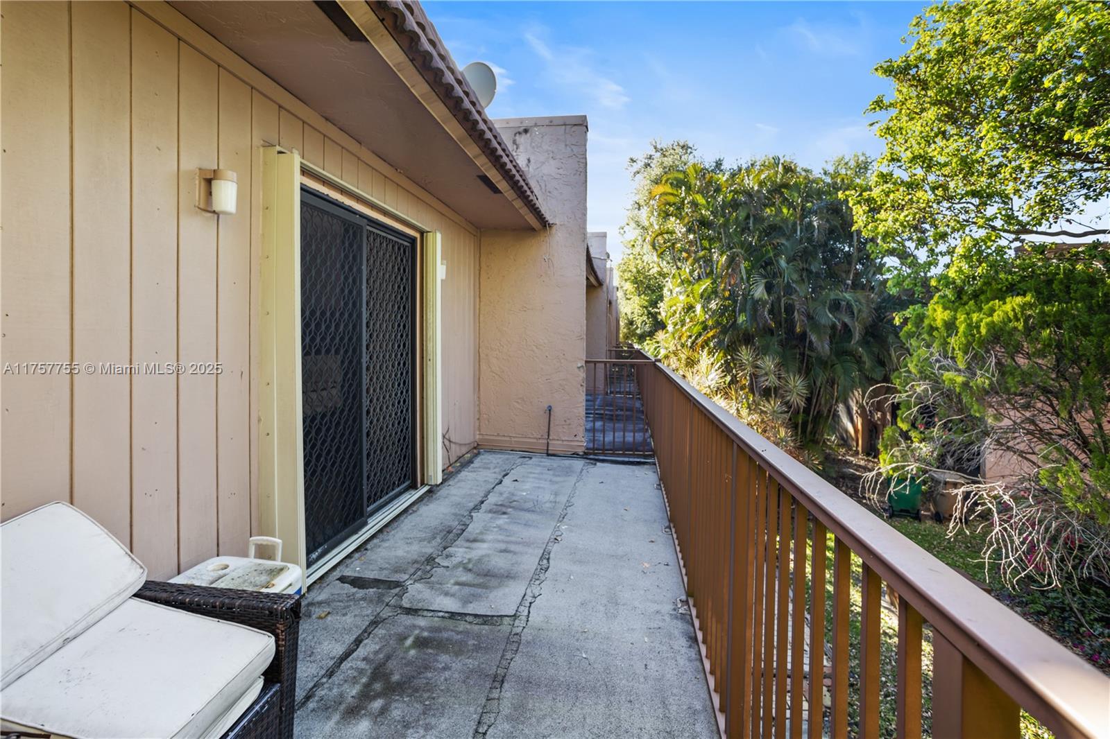 6 Madrid Ln # 18 Unit: 7-18