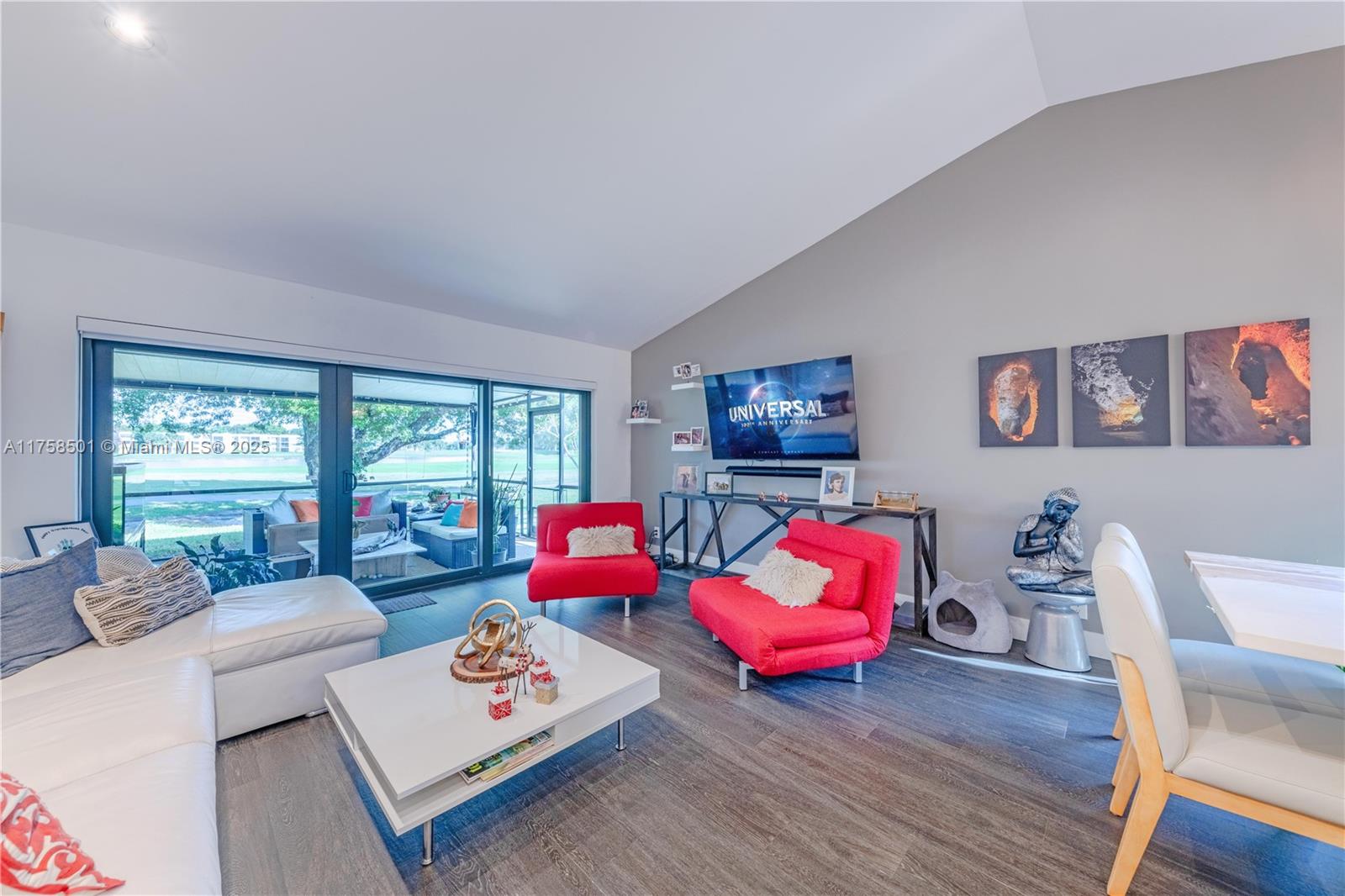 16221 Laurel Dr # 19