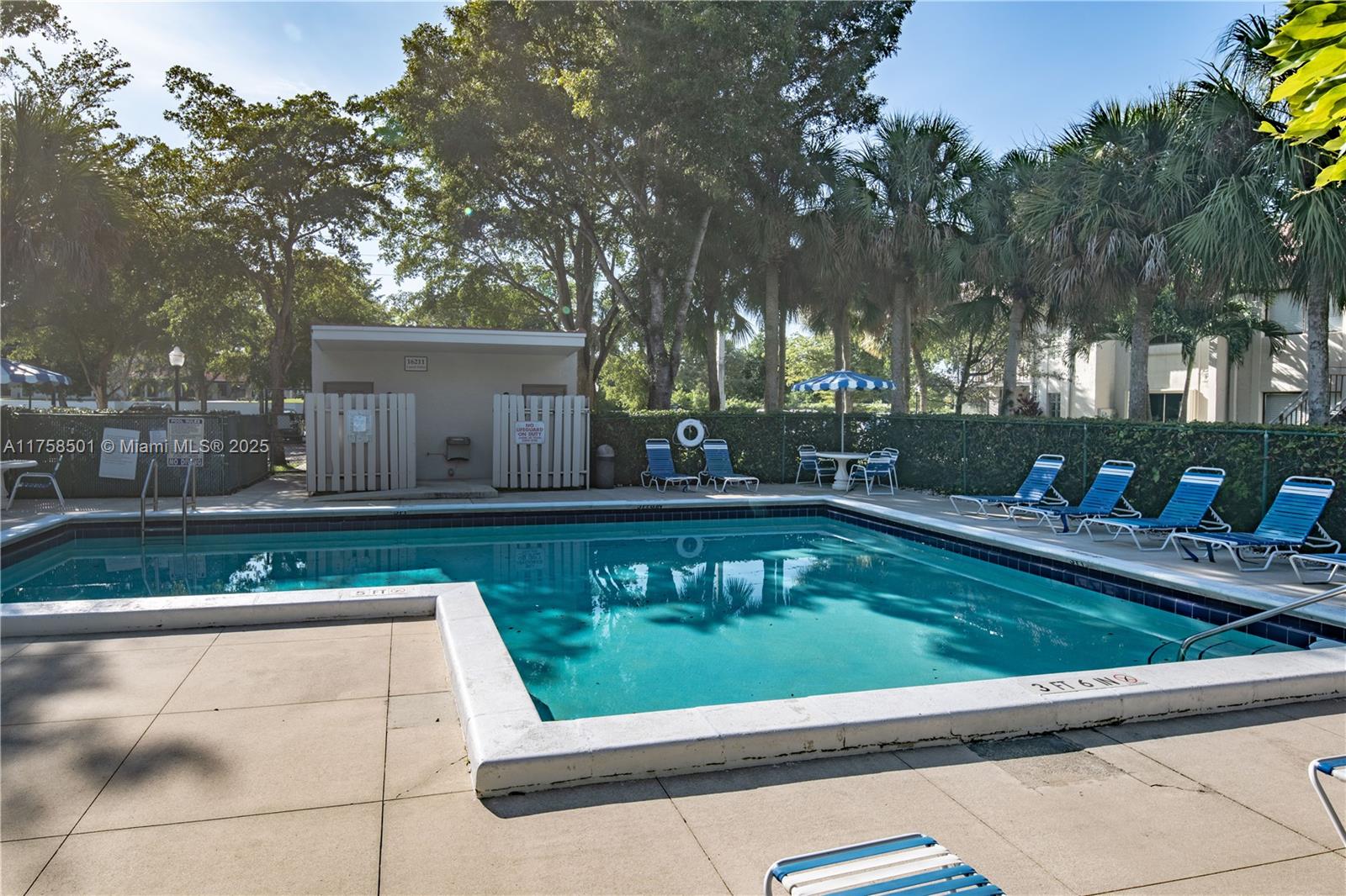 16221 Laurel Dr # 19