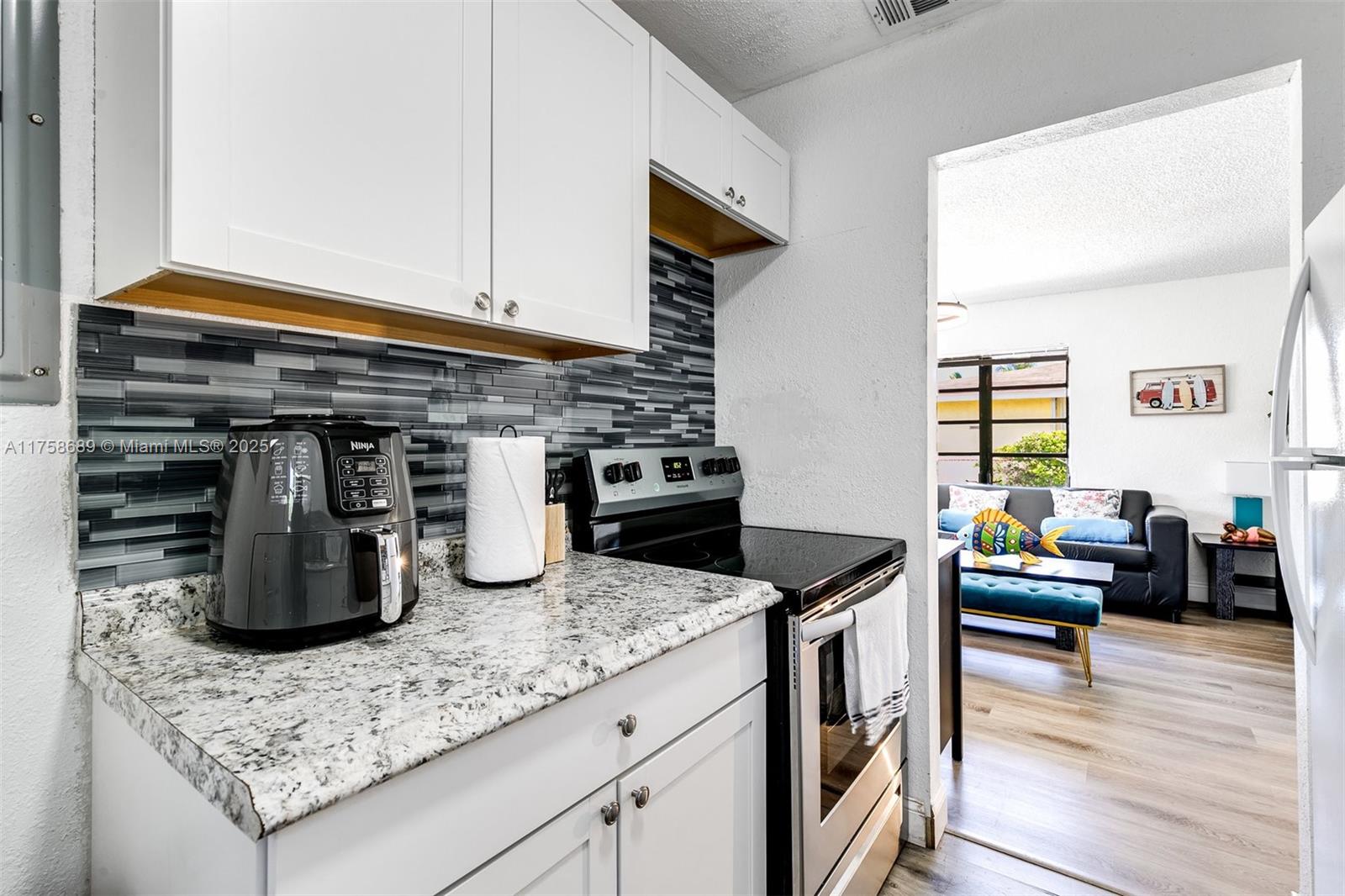 4300 SW 28th St