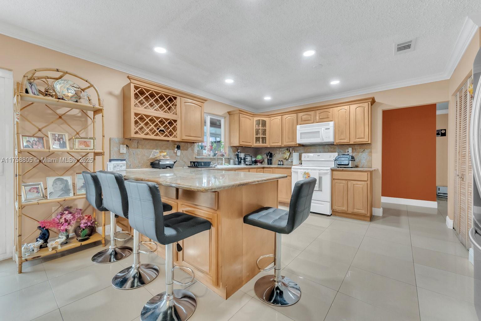 340 SW 132nd Ave