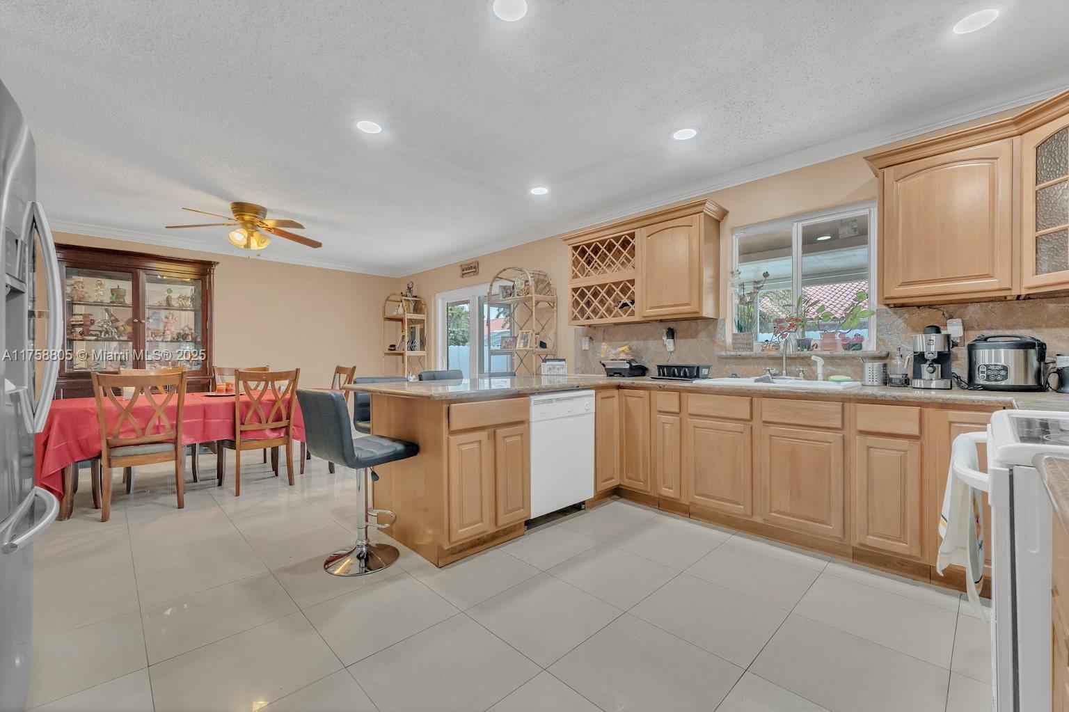 340 SW 132nd Ave