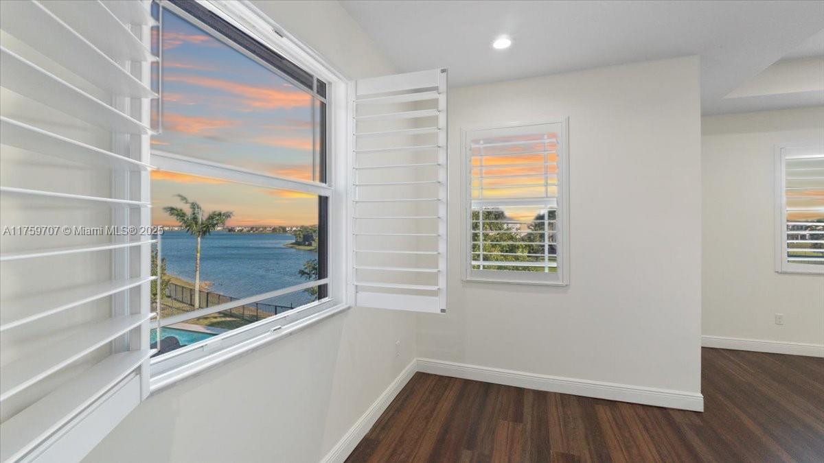 8610 Lakeside Bnd
