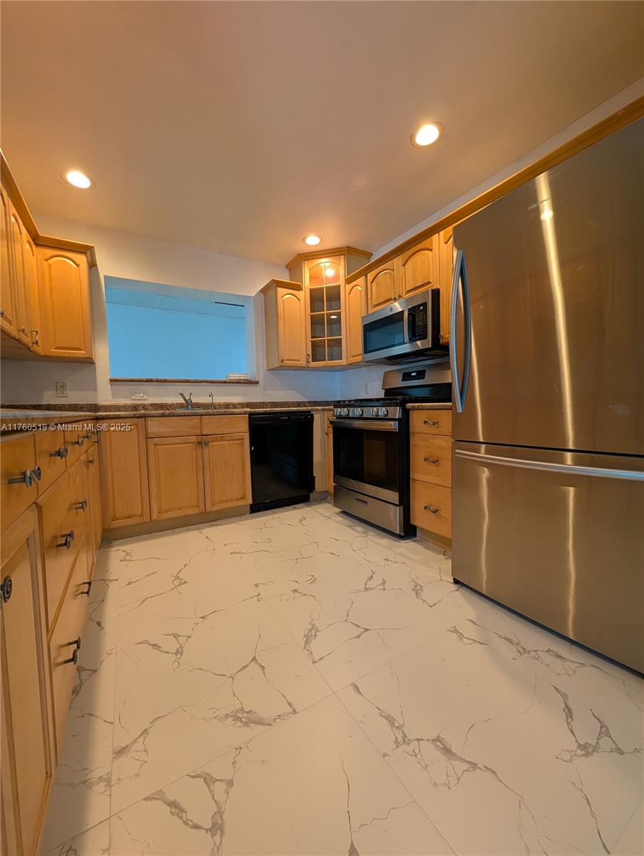 11400 NW 32nd Mnr