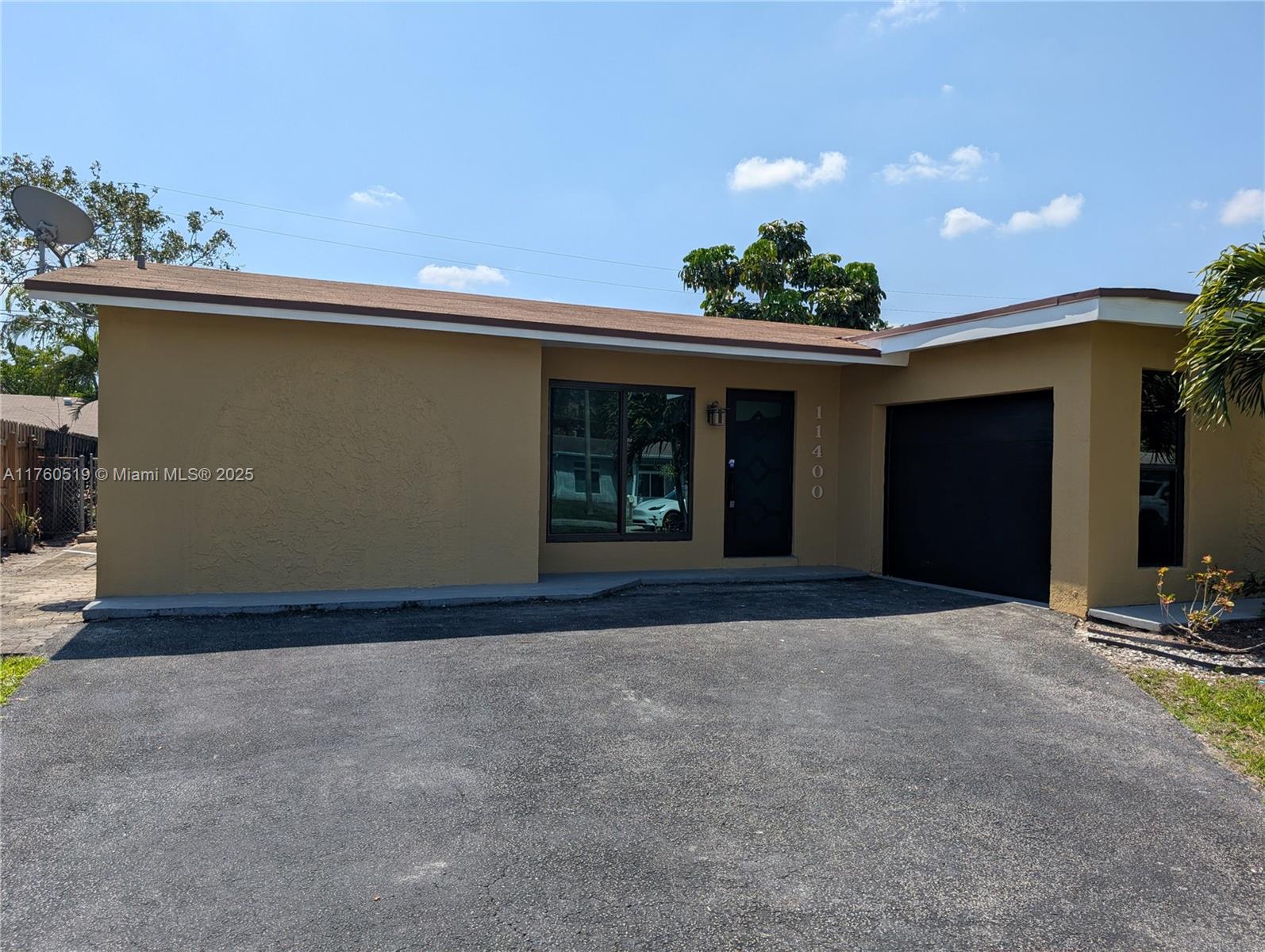 11400 NW 32nd Mnr