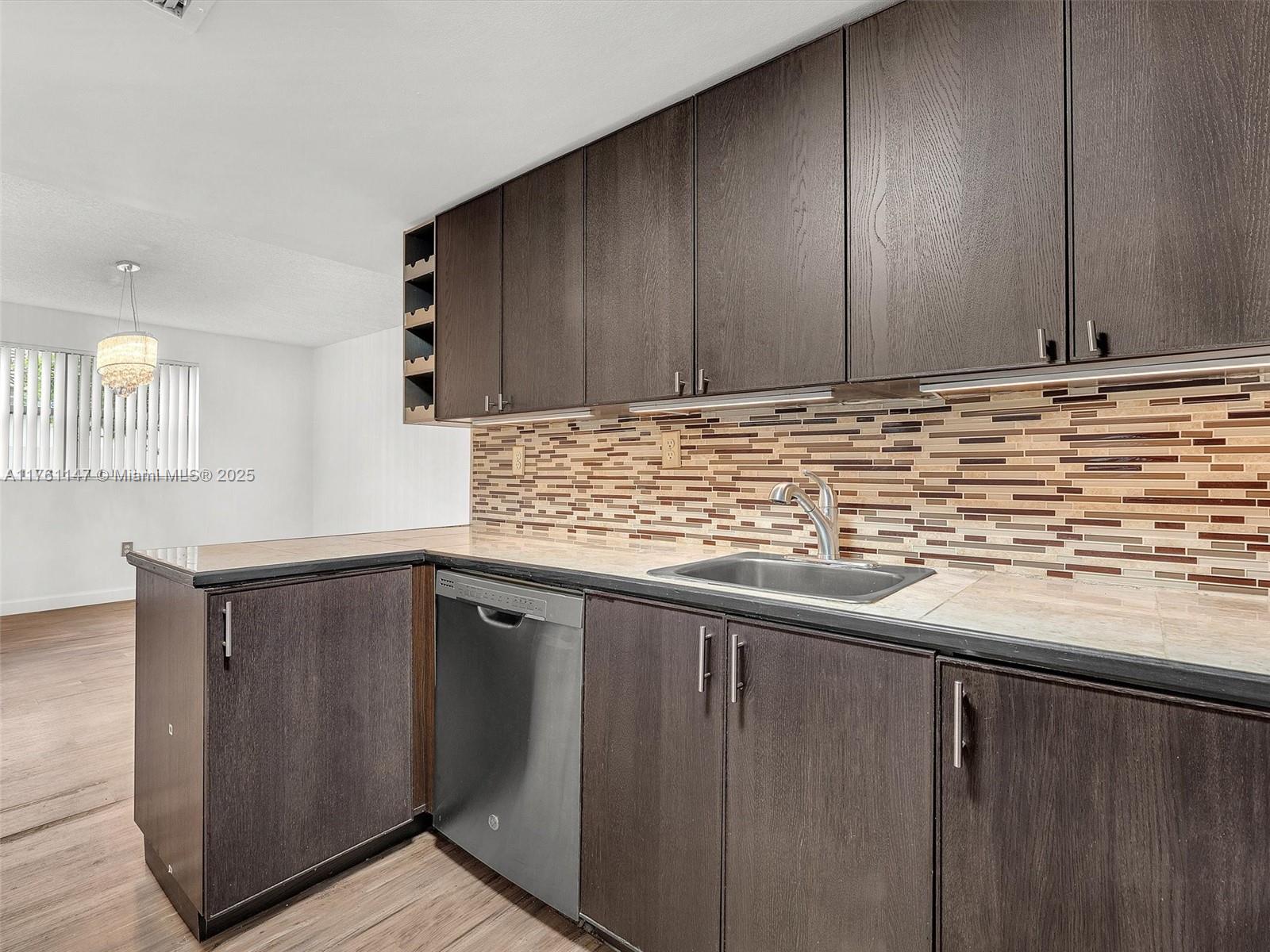 9930 Nob Hill Pl # 9930