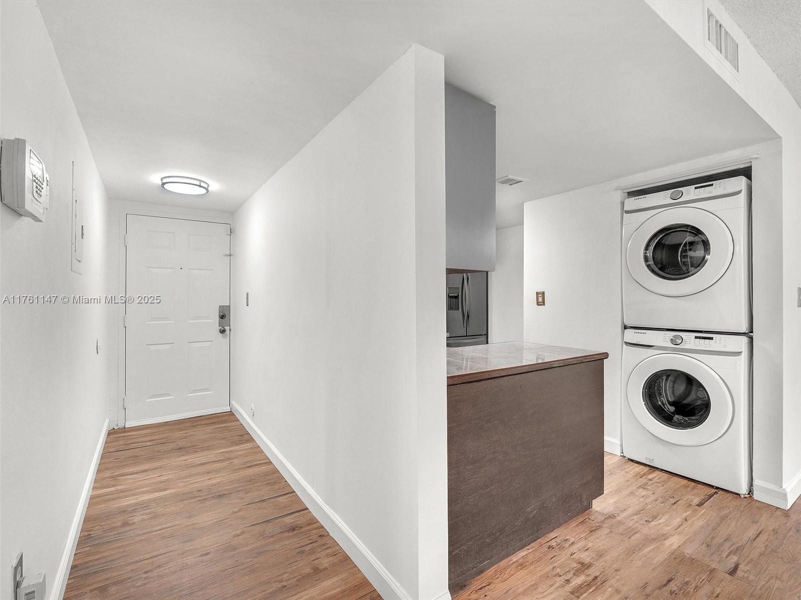 9930 Nob Hill Pl # 9930