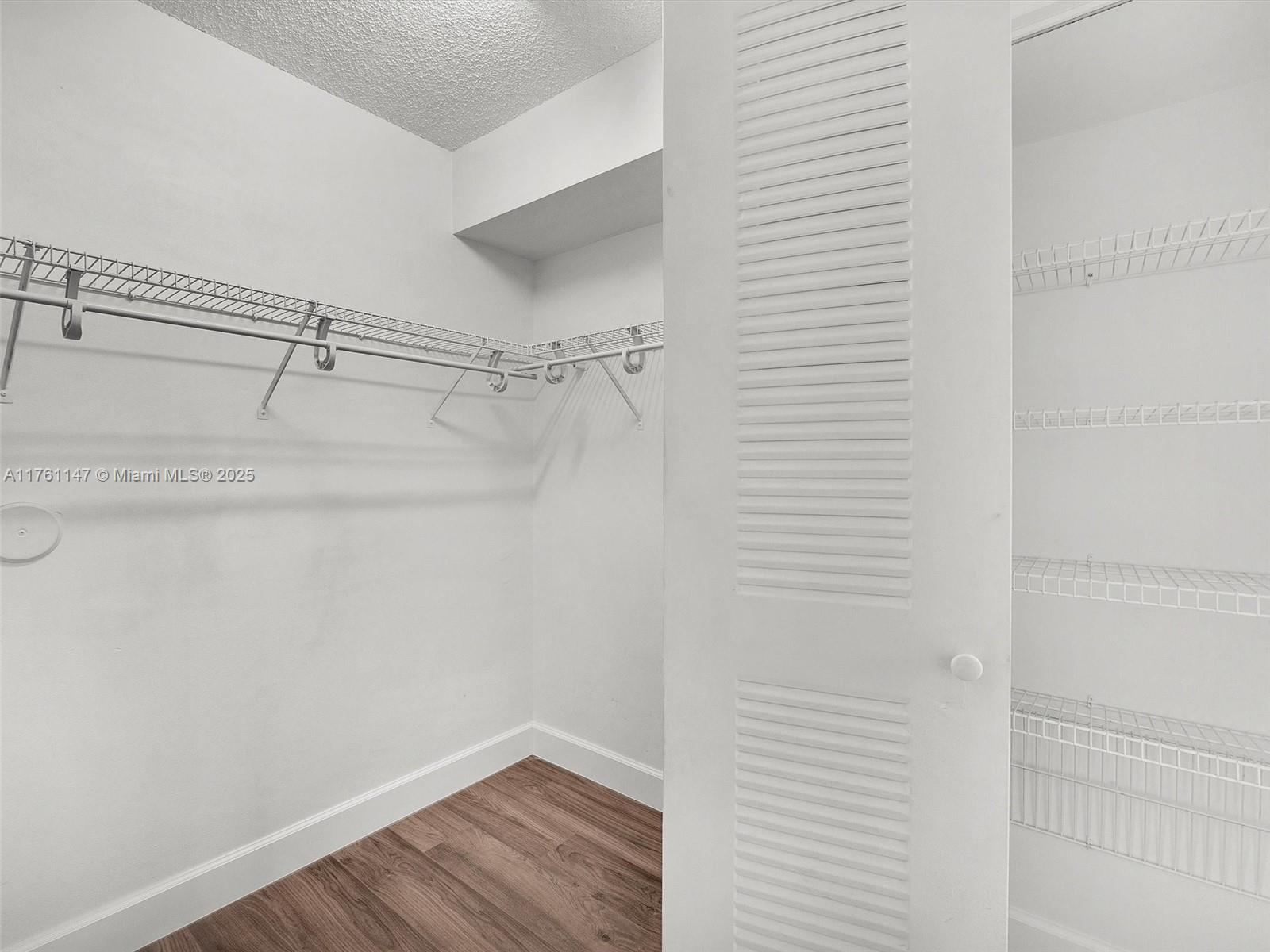 9930 Nob Hill Pl # 9930