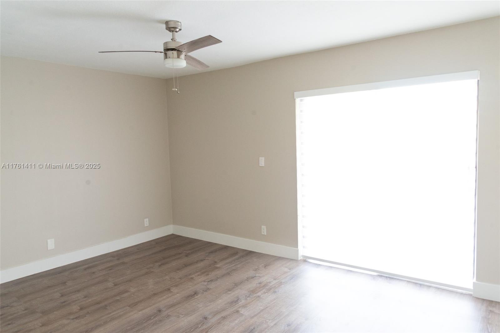 153 Lakeview Dr # 201