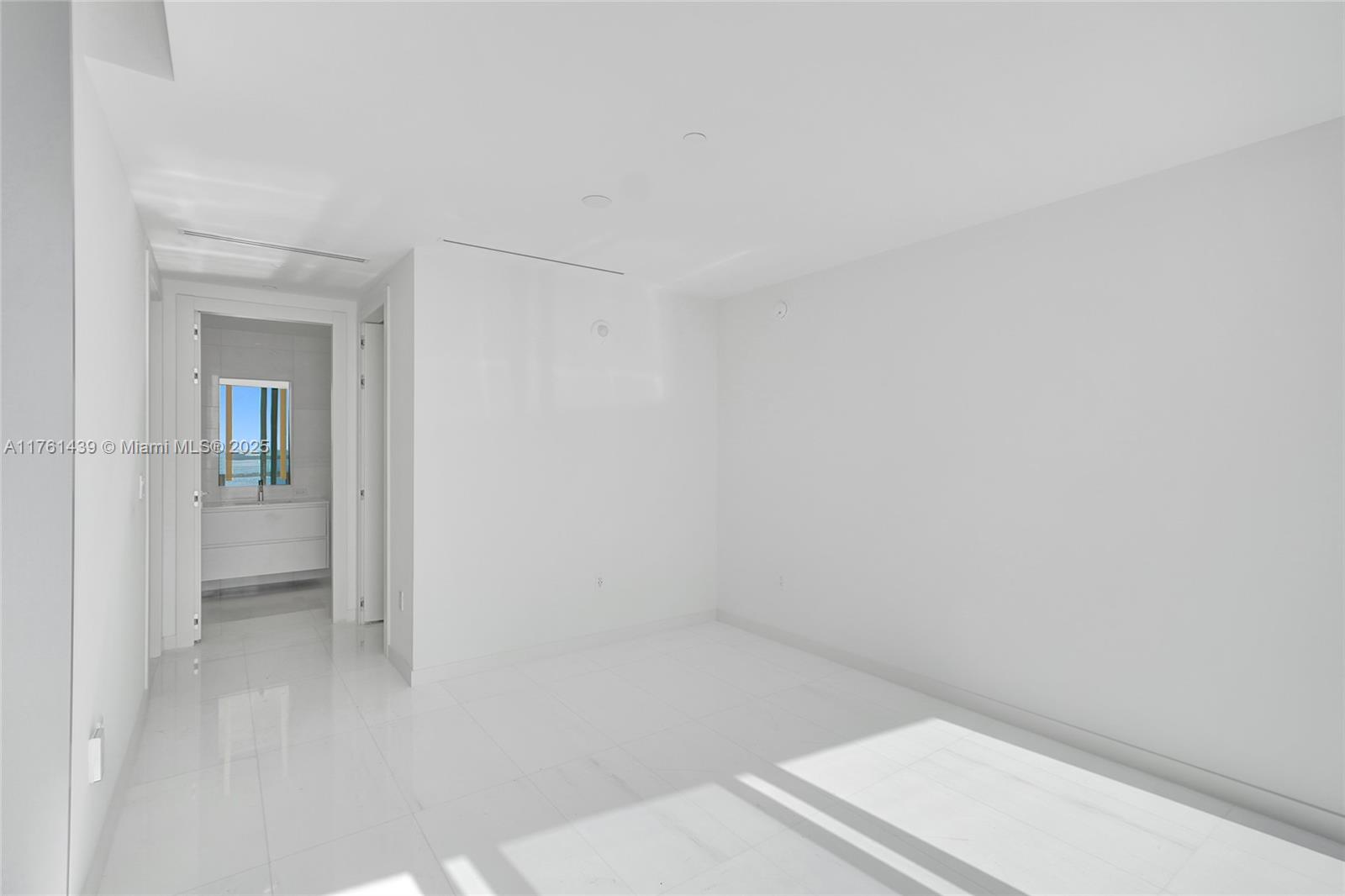 300 Biscayne Blvd Way # 3405