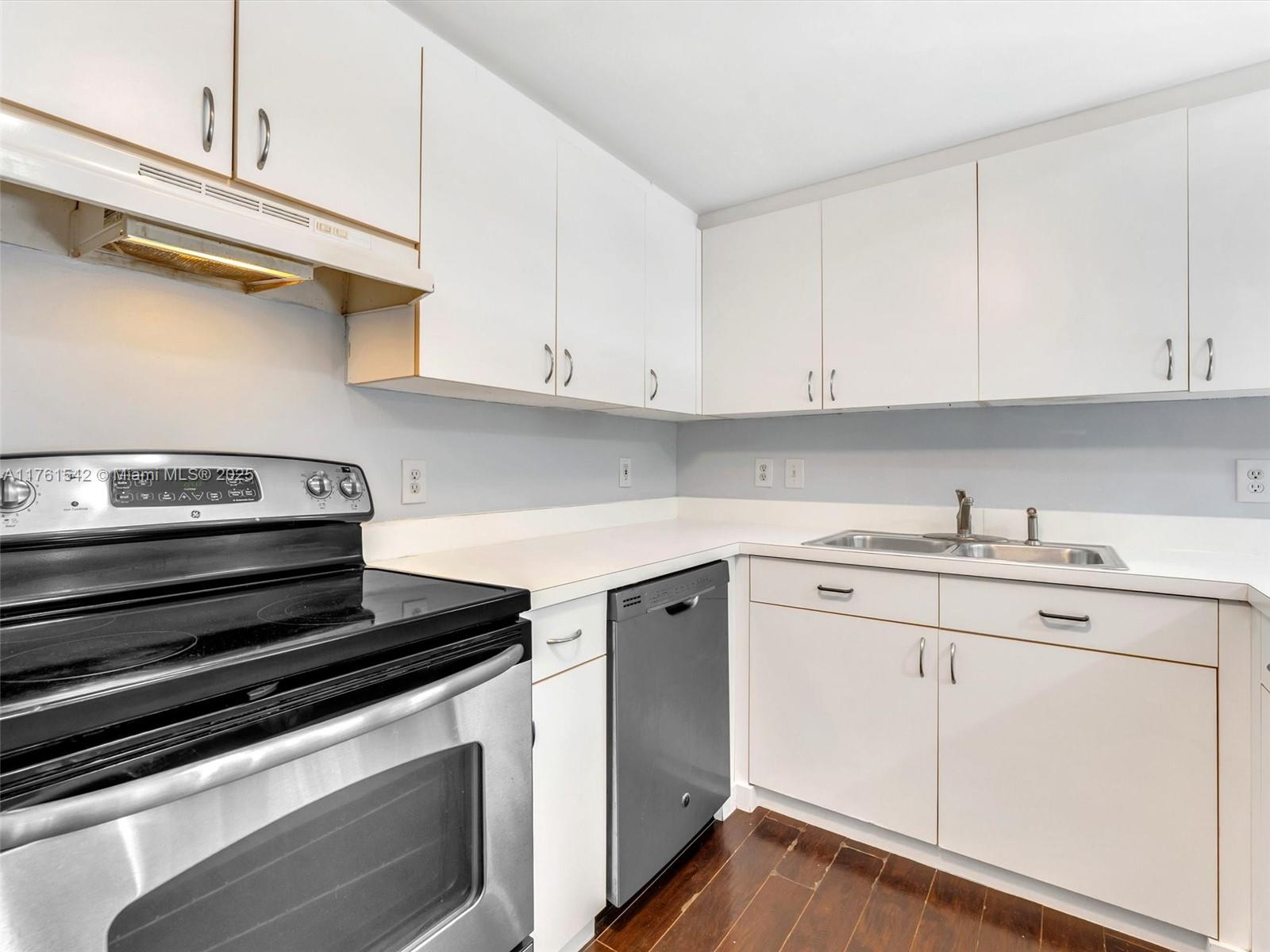 4705 SW 62nd Ave # 203