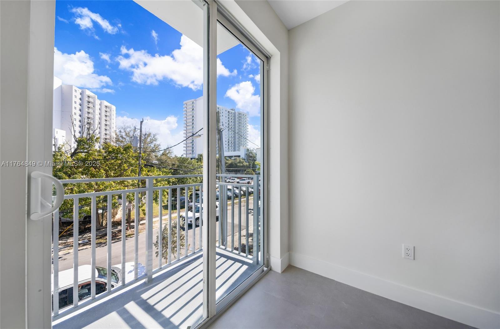 1536 NW 15th Ave # 206